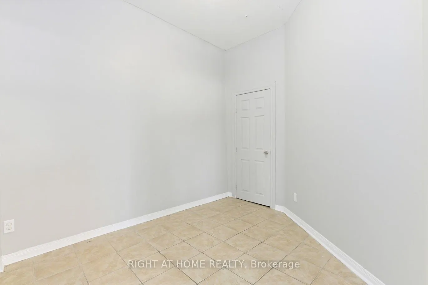 238 King Street E