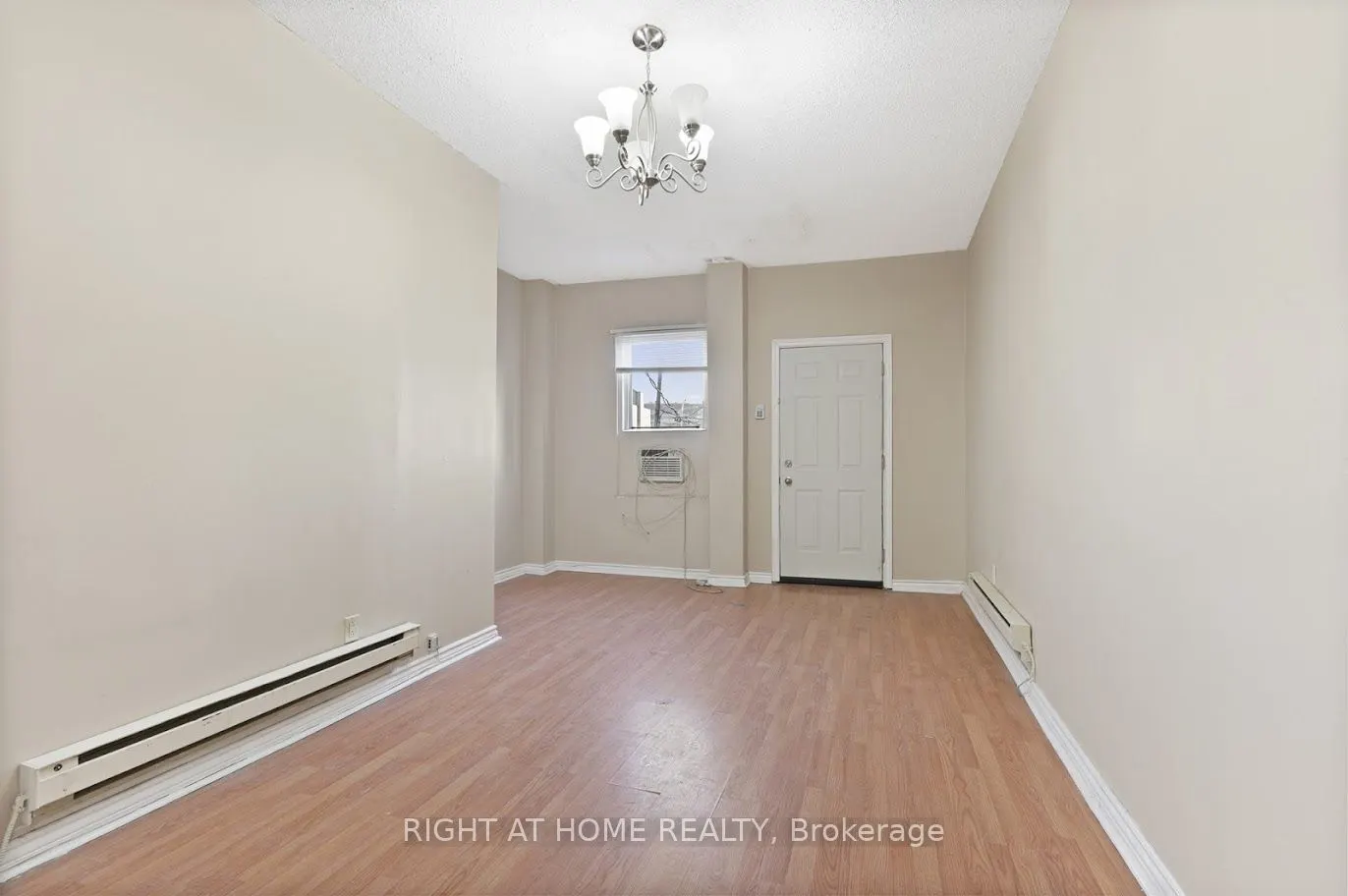 238 King Street E