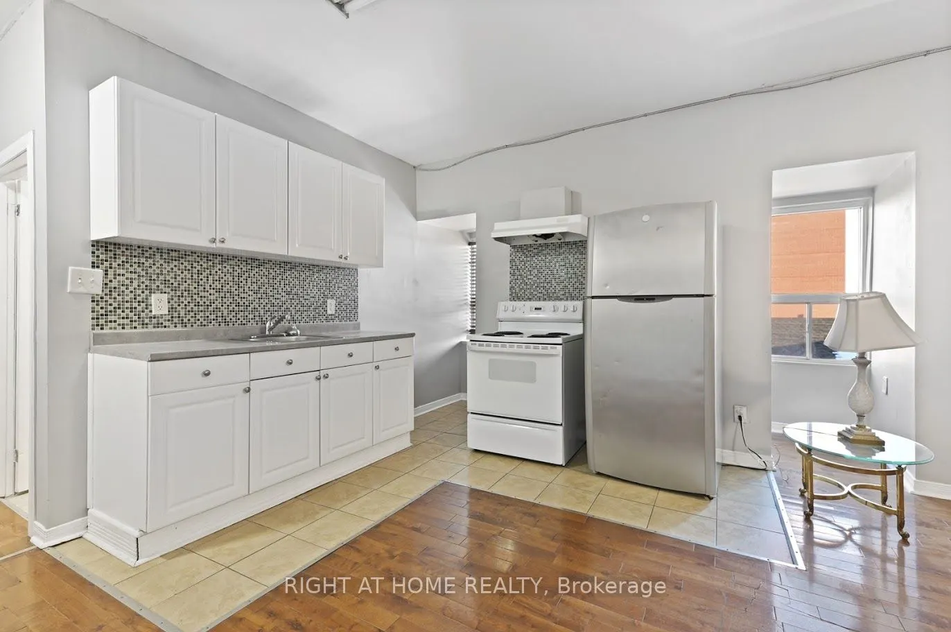 238 King Street E