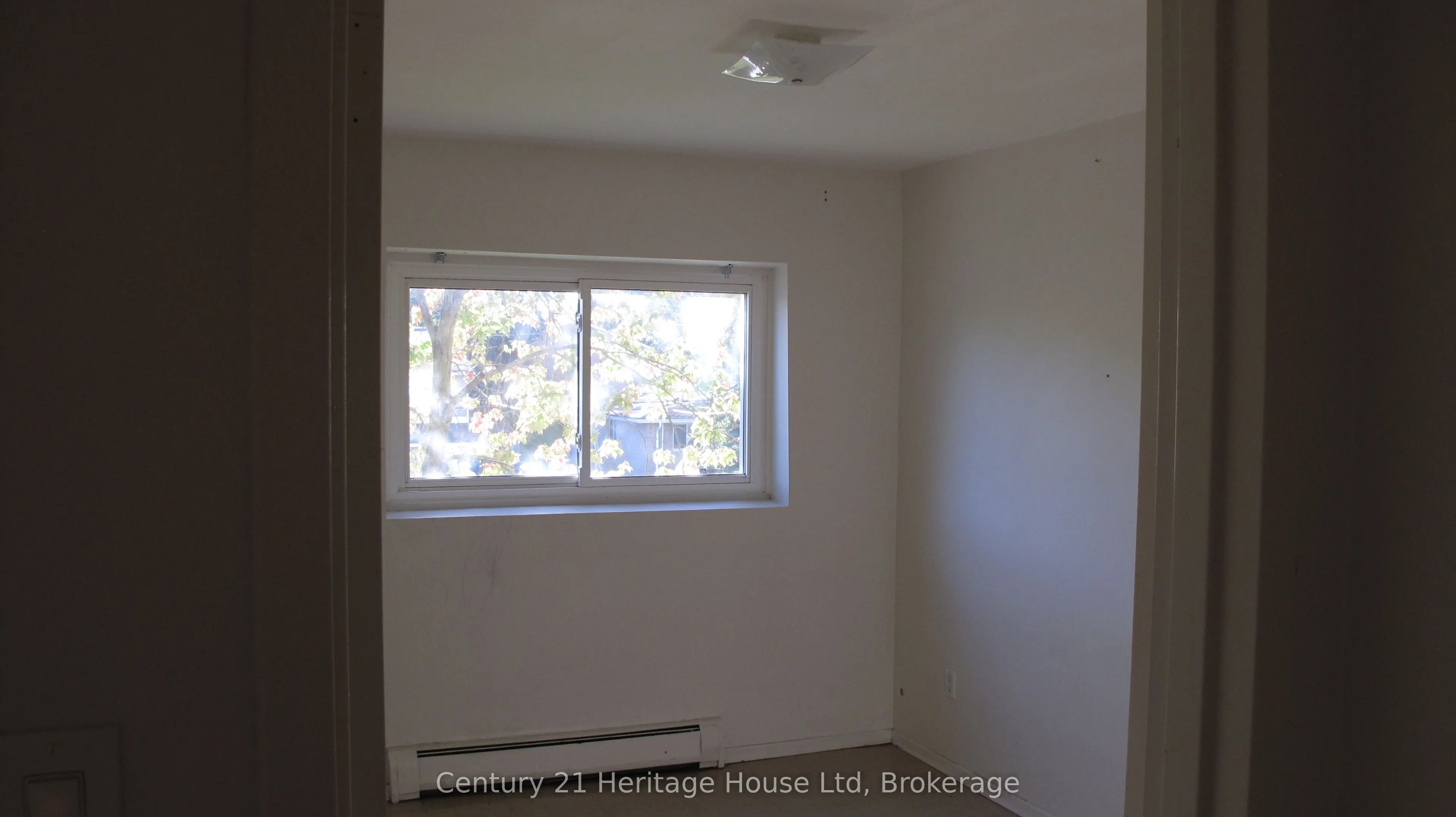 16 Brant Avenue ##9