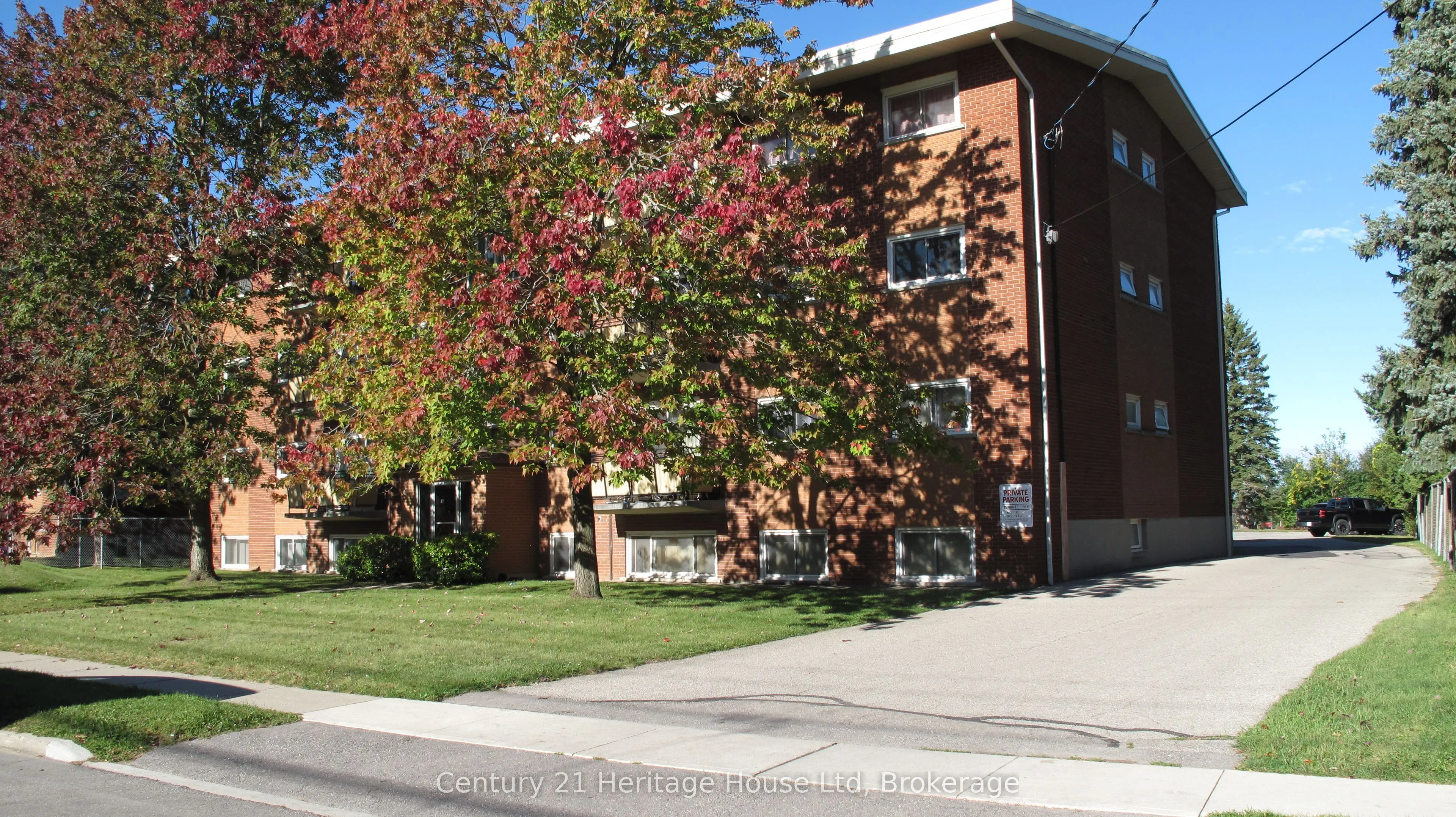 16 Brant Avenue ##9