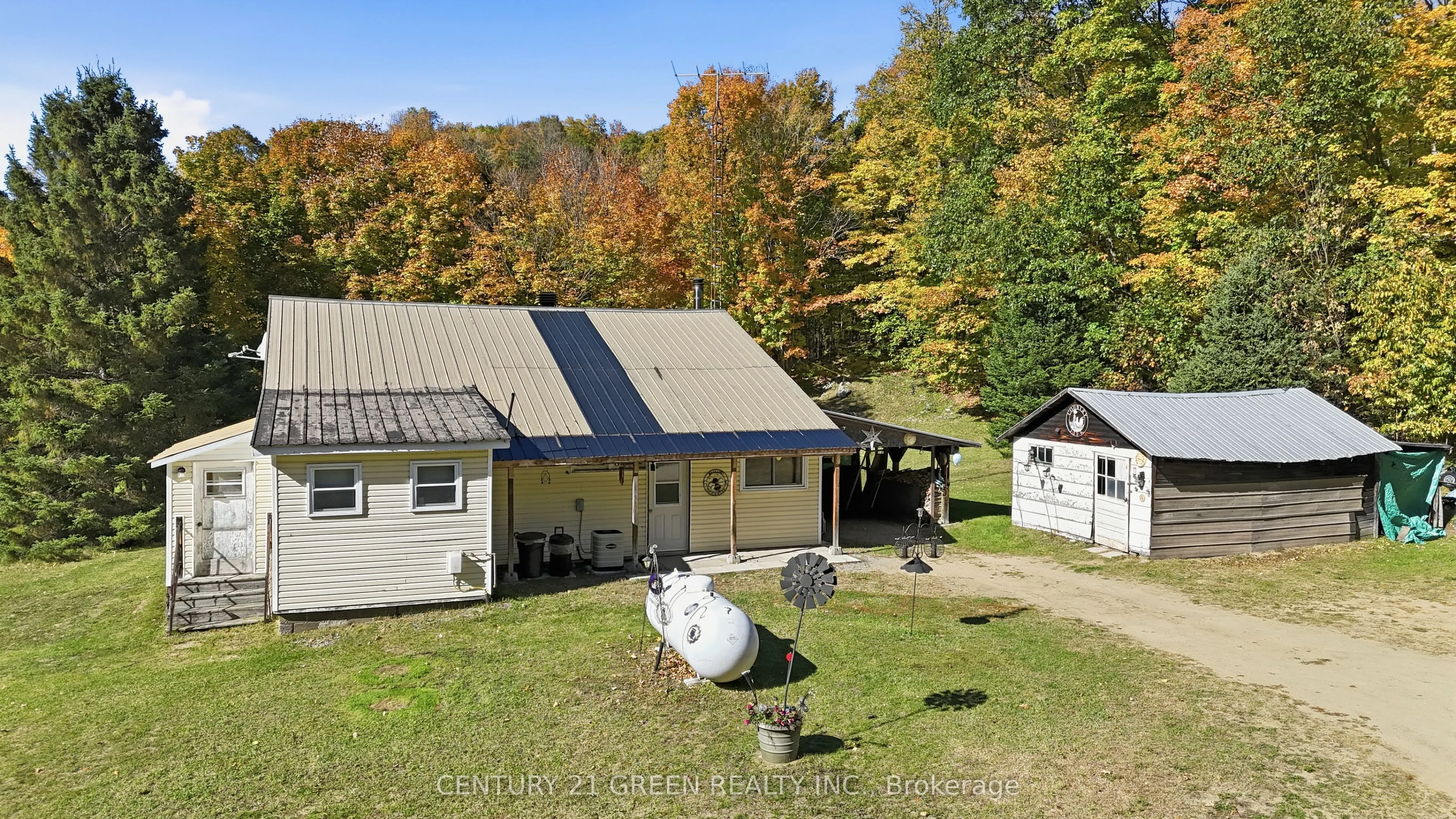 3192 Matawatchan Road