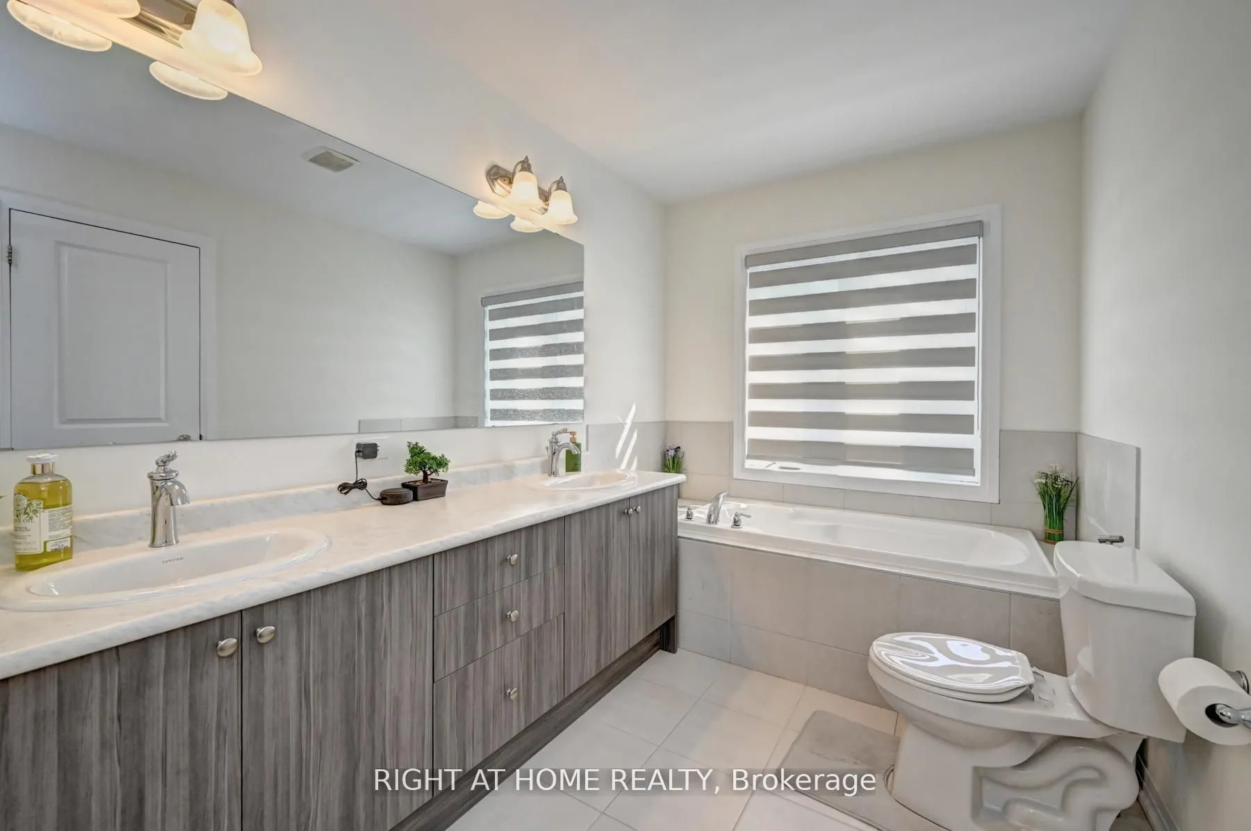 15 Blacklock Street #20