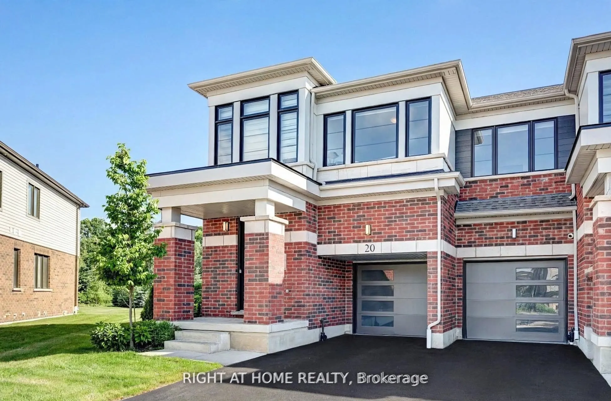 15 Blacklock Street #20