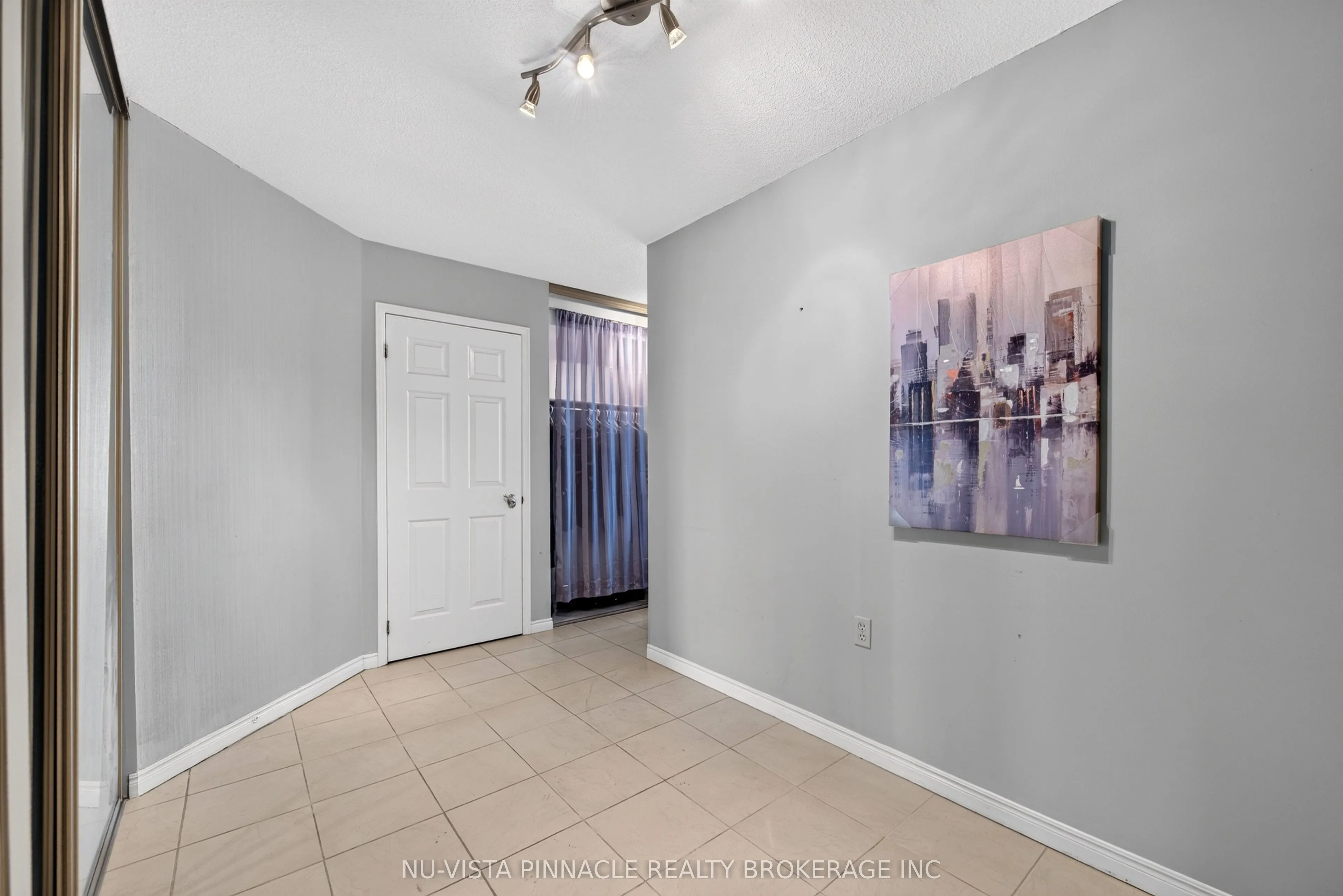695 Richmond Street S #708