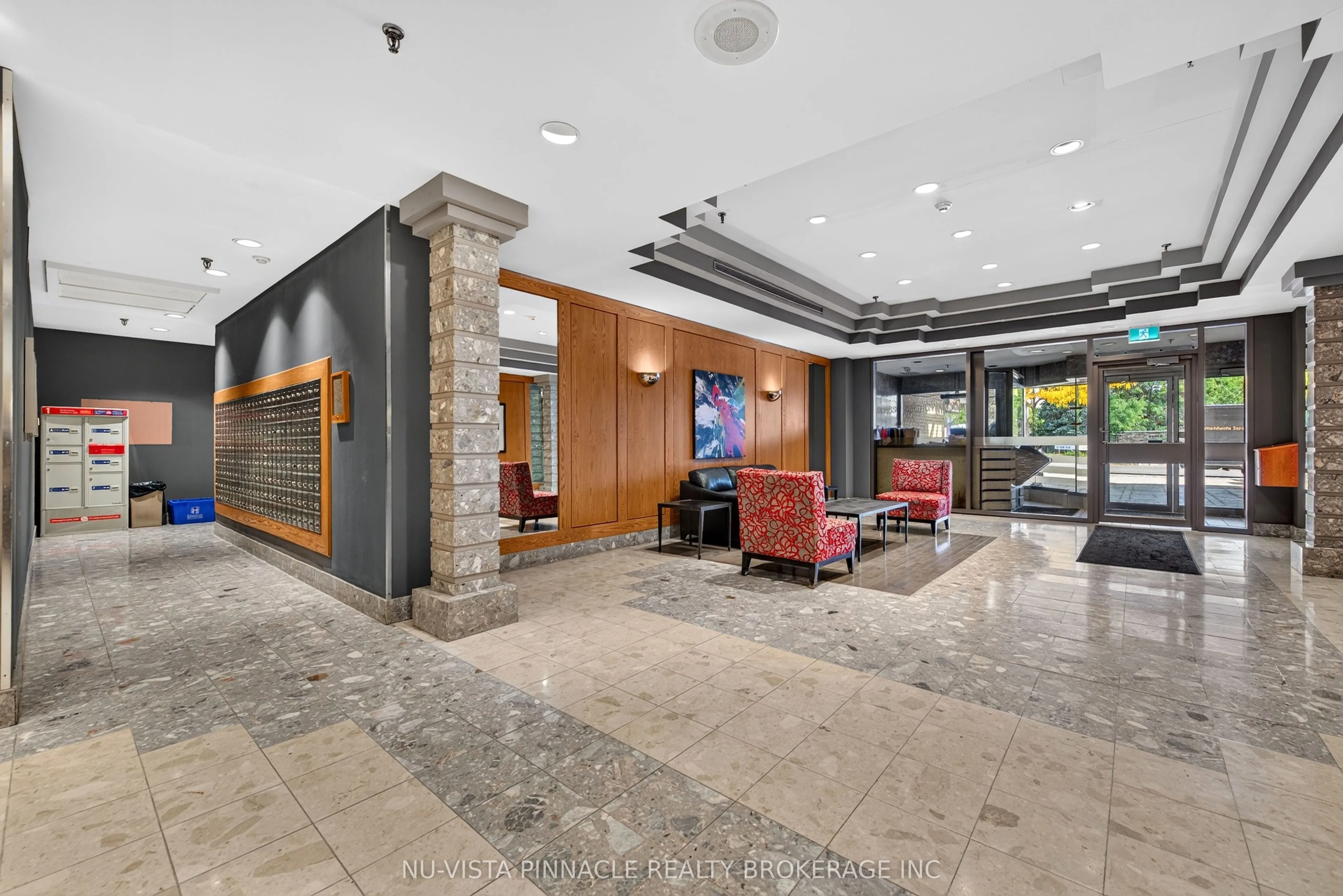 695 Richmond Street S #708