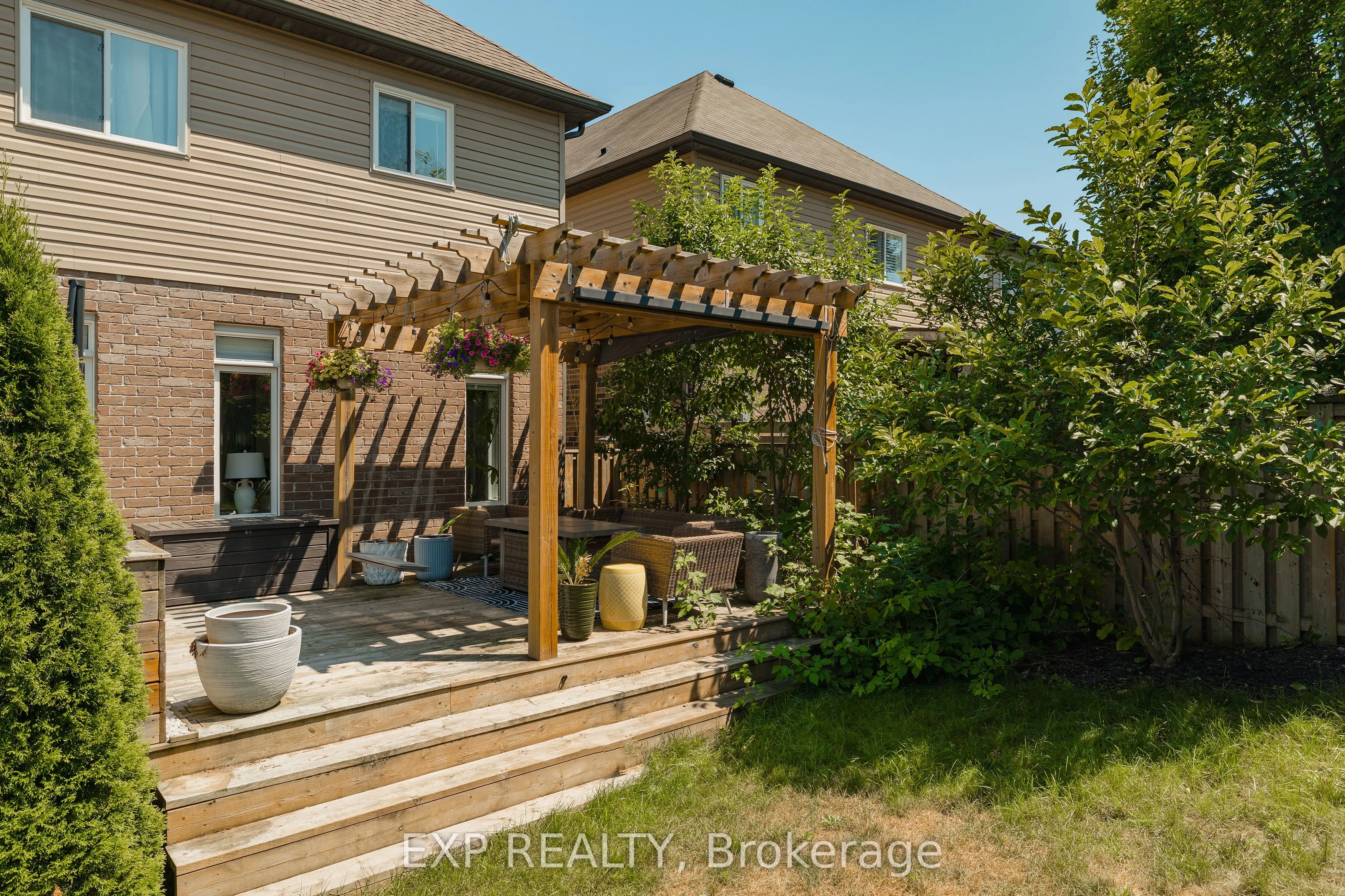 522 Woodbine Avenue
