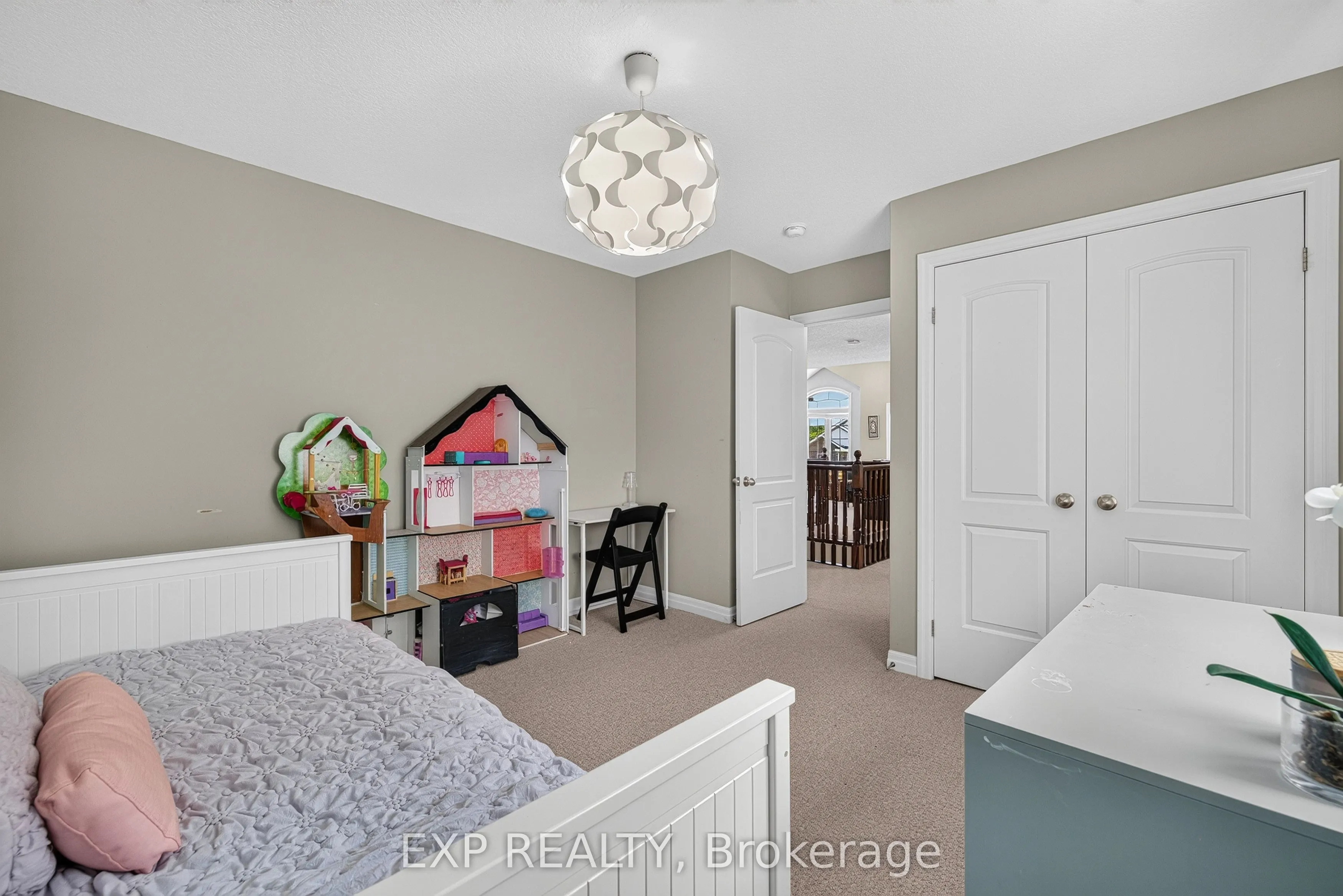 522 Woodbine Avenue