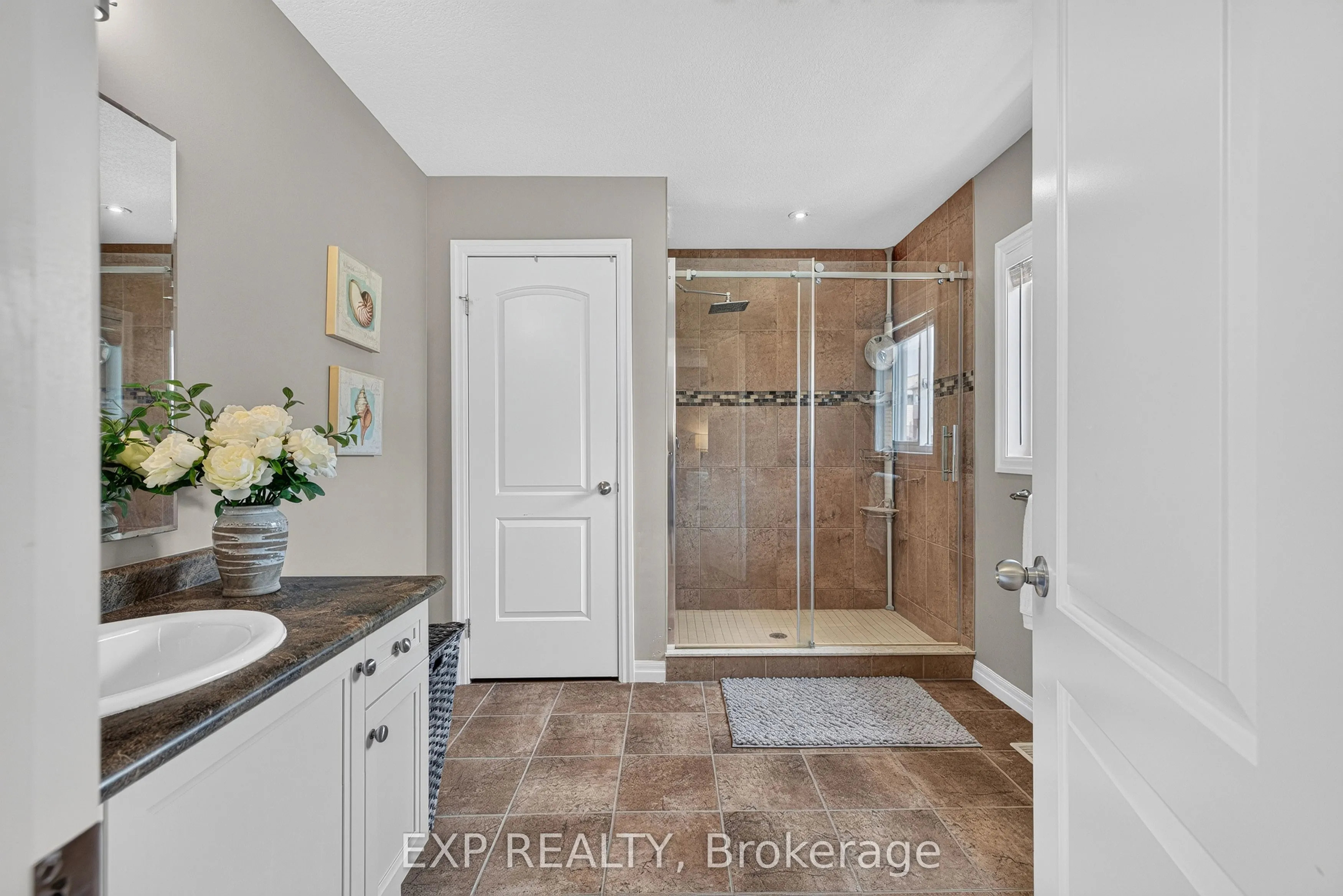 522 Woodbine Avenue