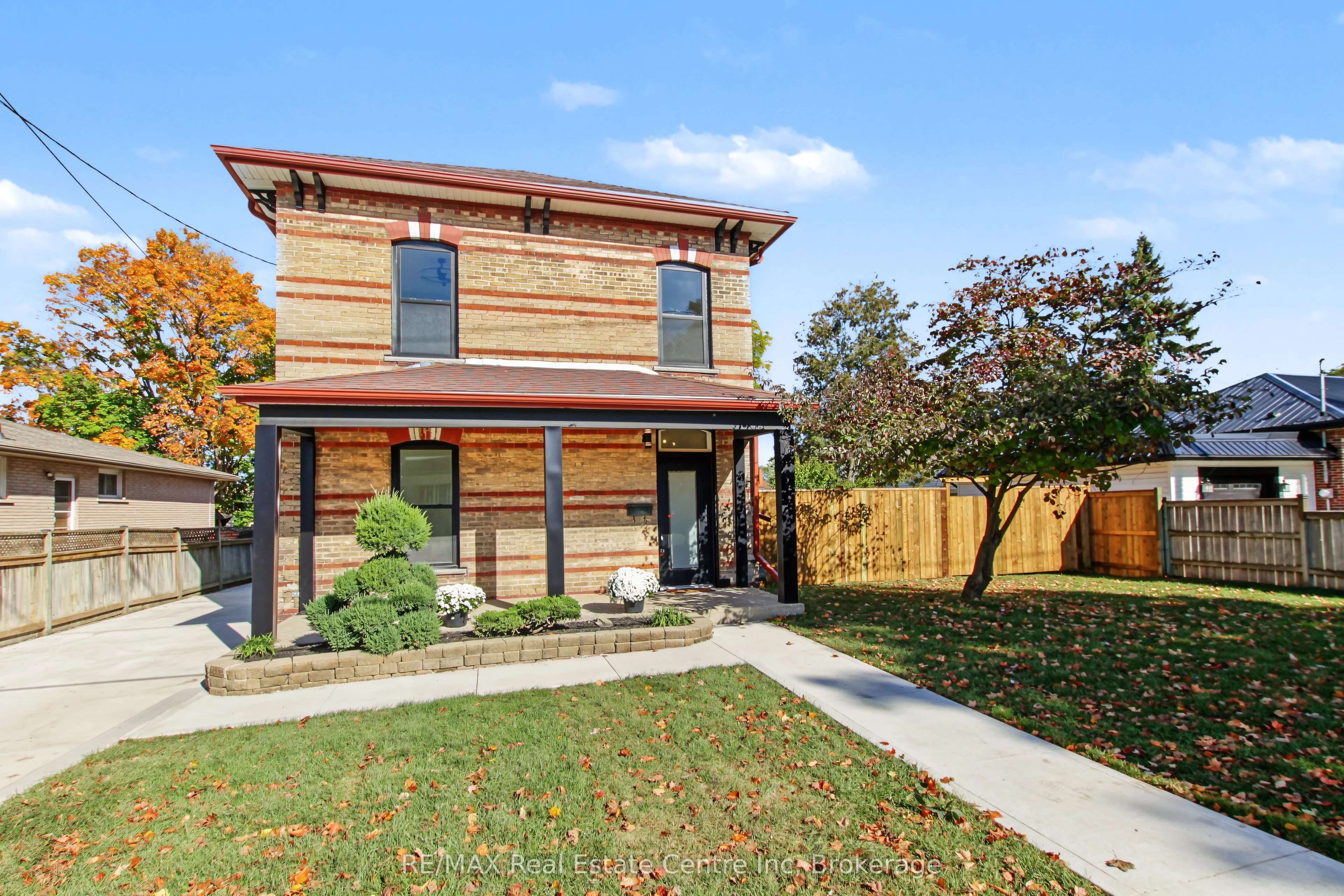 657 Frances Street
