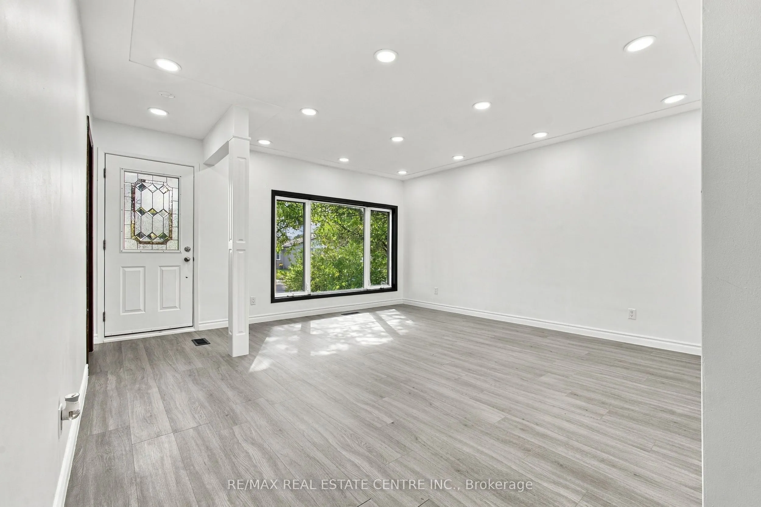 246 Hillcrest Road