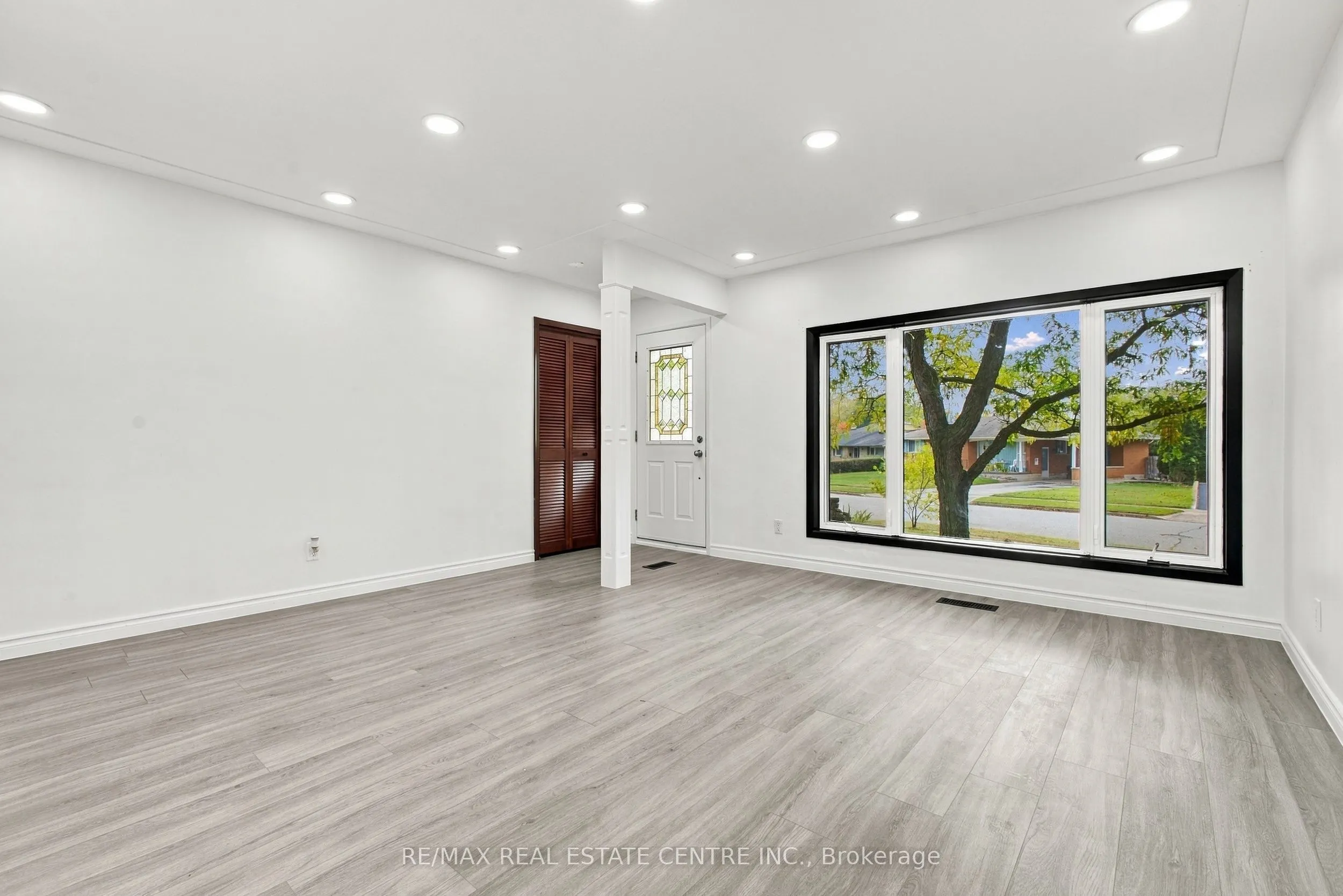 246 Hillcrest Road