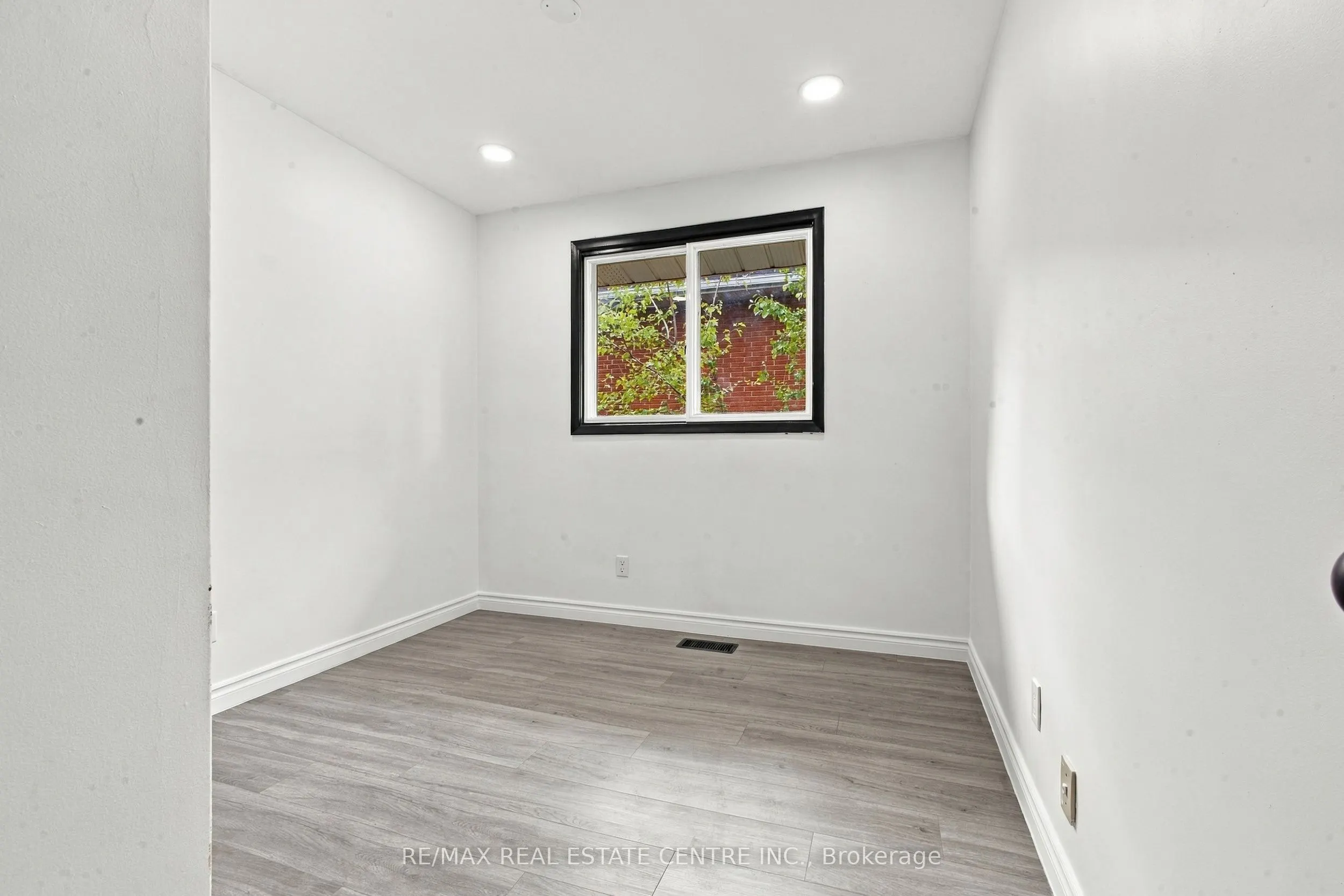 246 Hillcrest Road