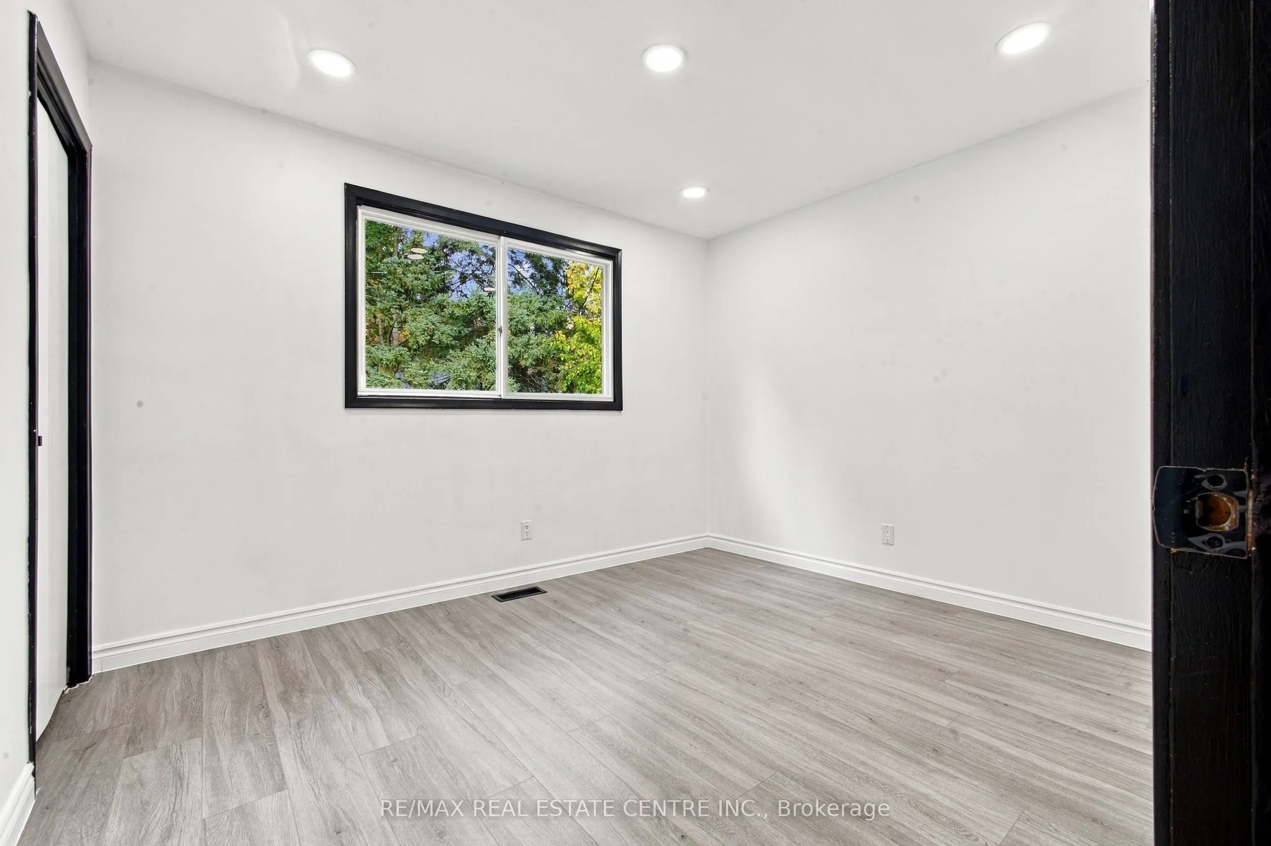 246 Hillcrest Road