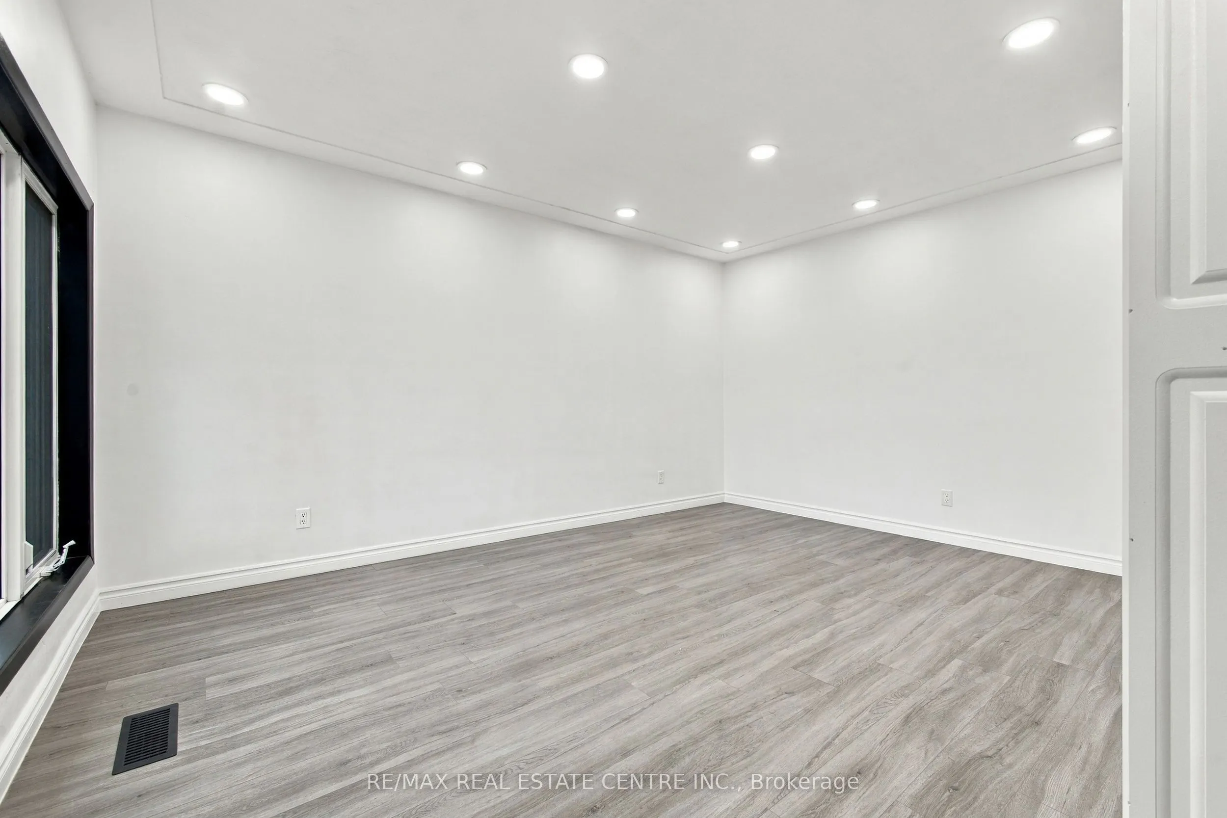 246 Hillcrest Road