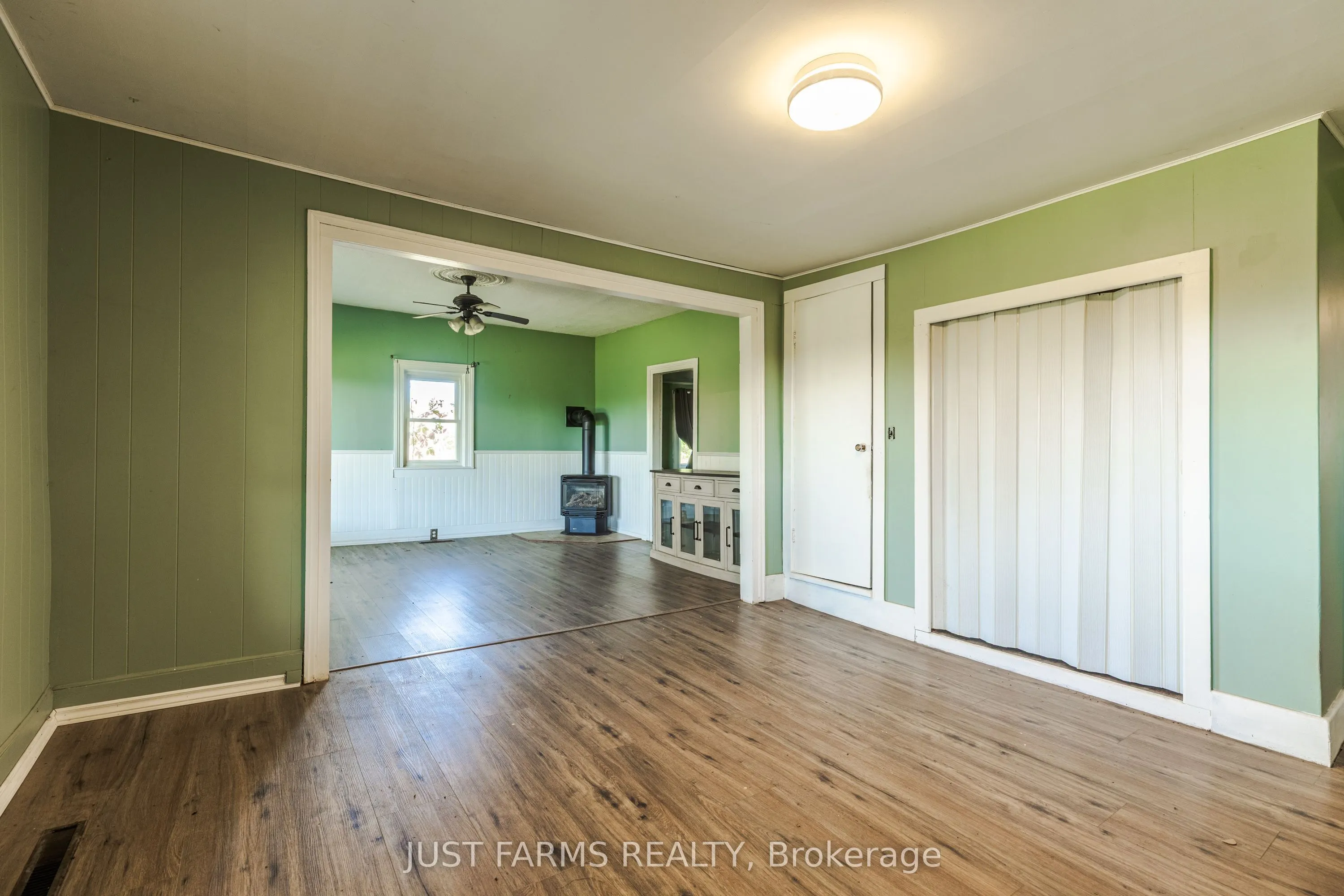 844 Concession 8 Road