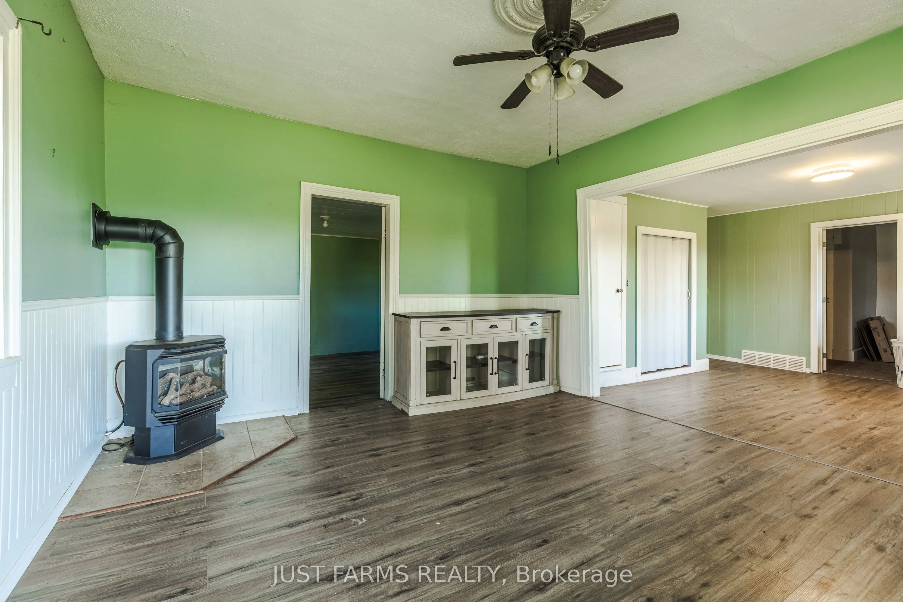 844 Concession 8 Road