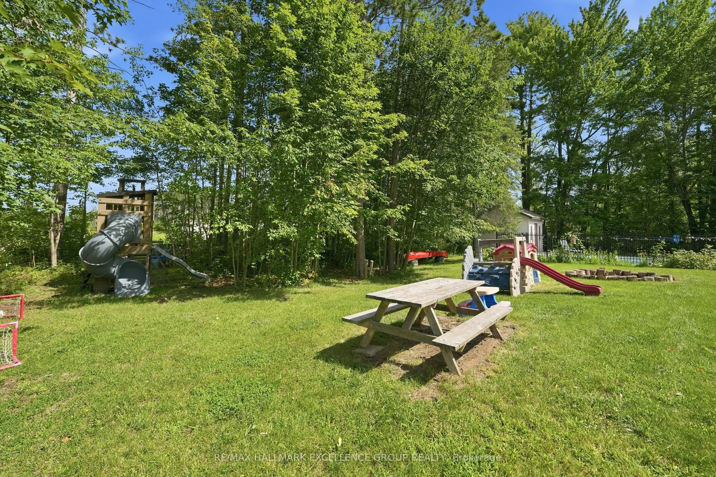 1363 Du Golf Road