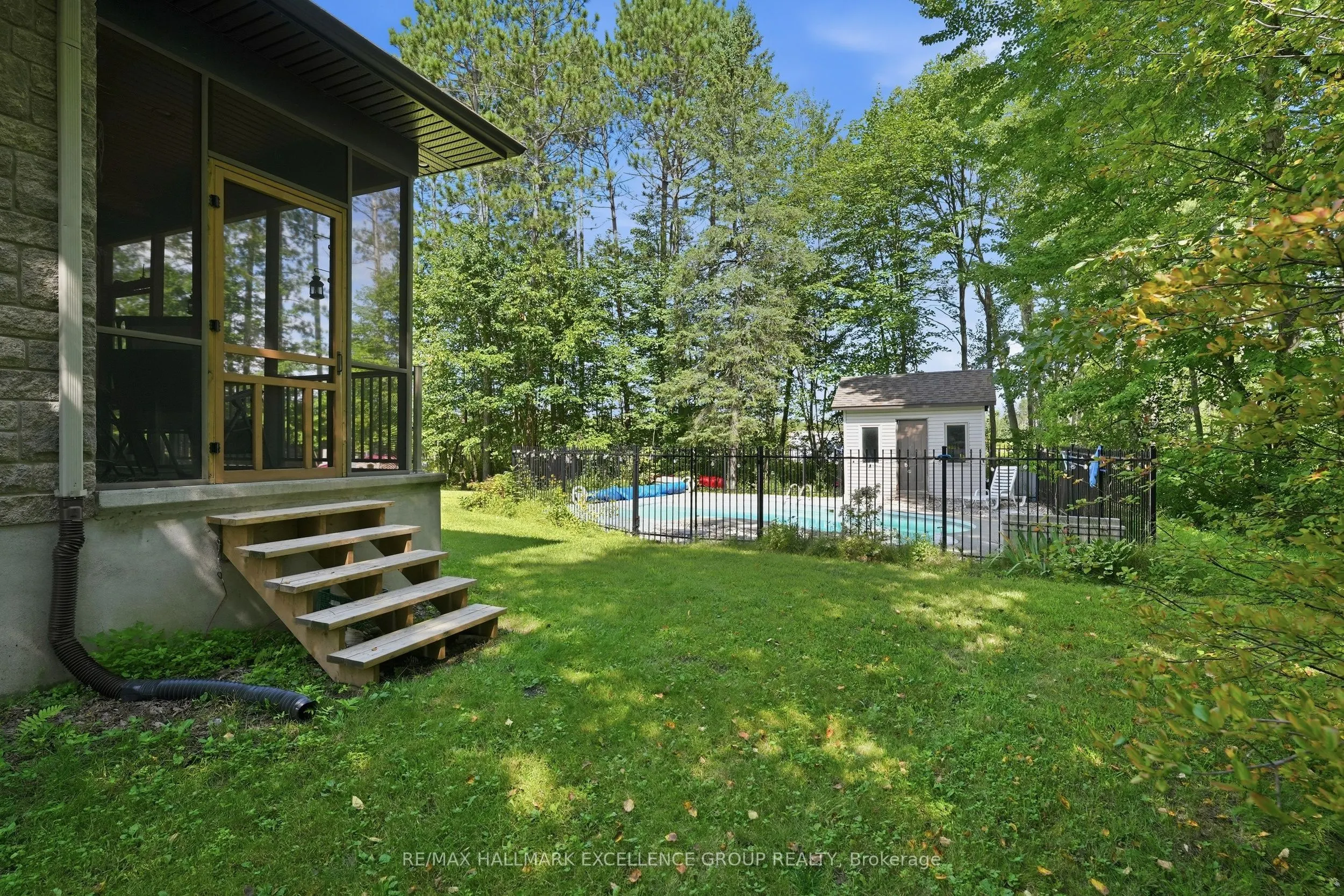 1363 Du Golf Road