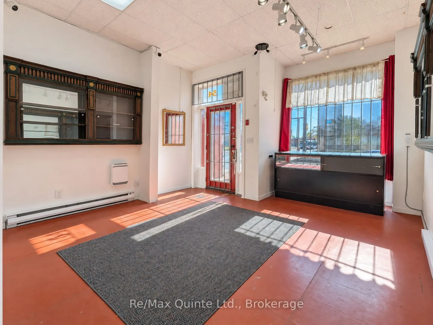 54 BRIDGE Street E