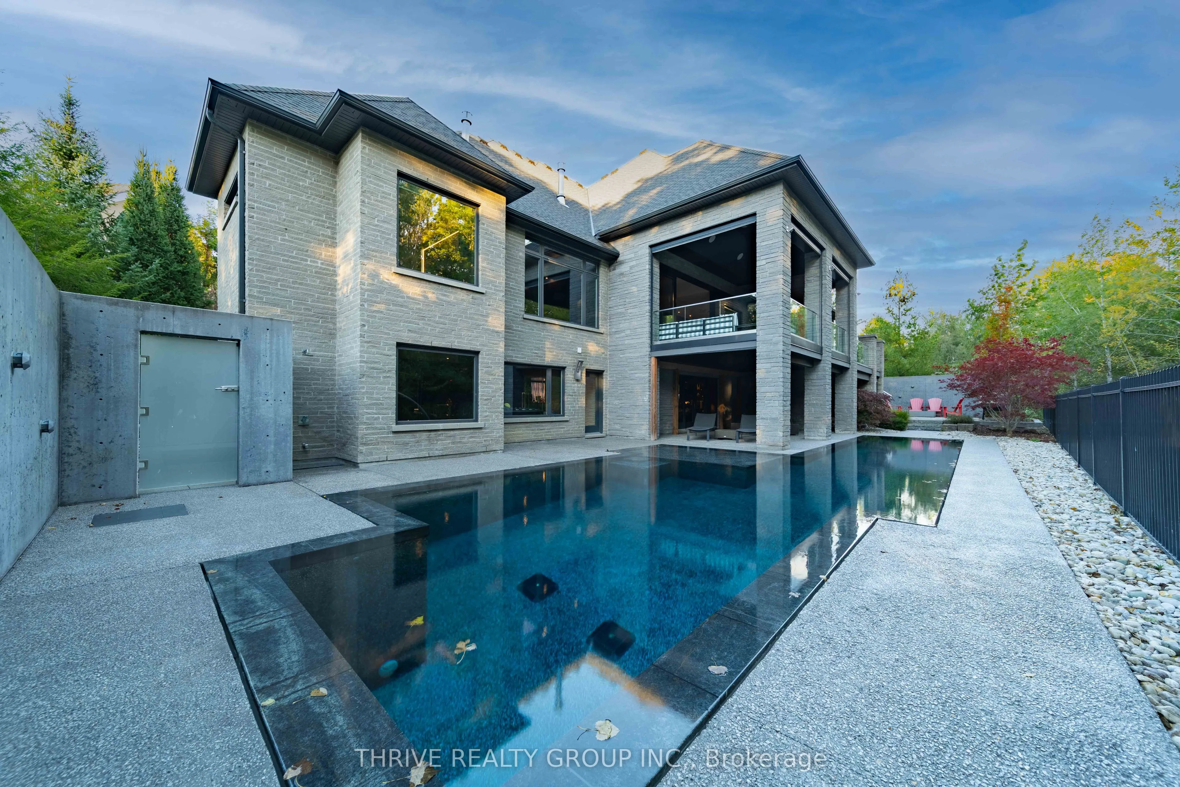 2339 Waterside Court