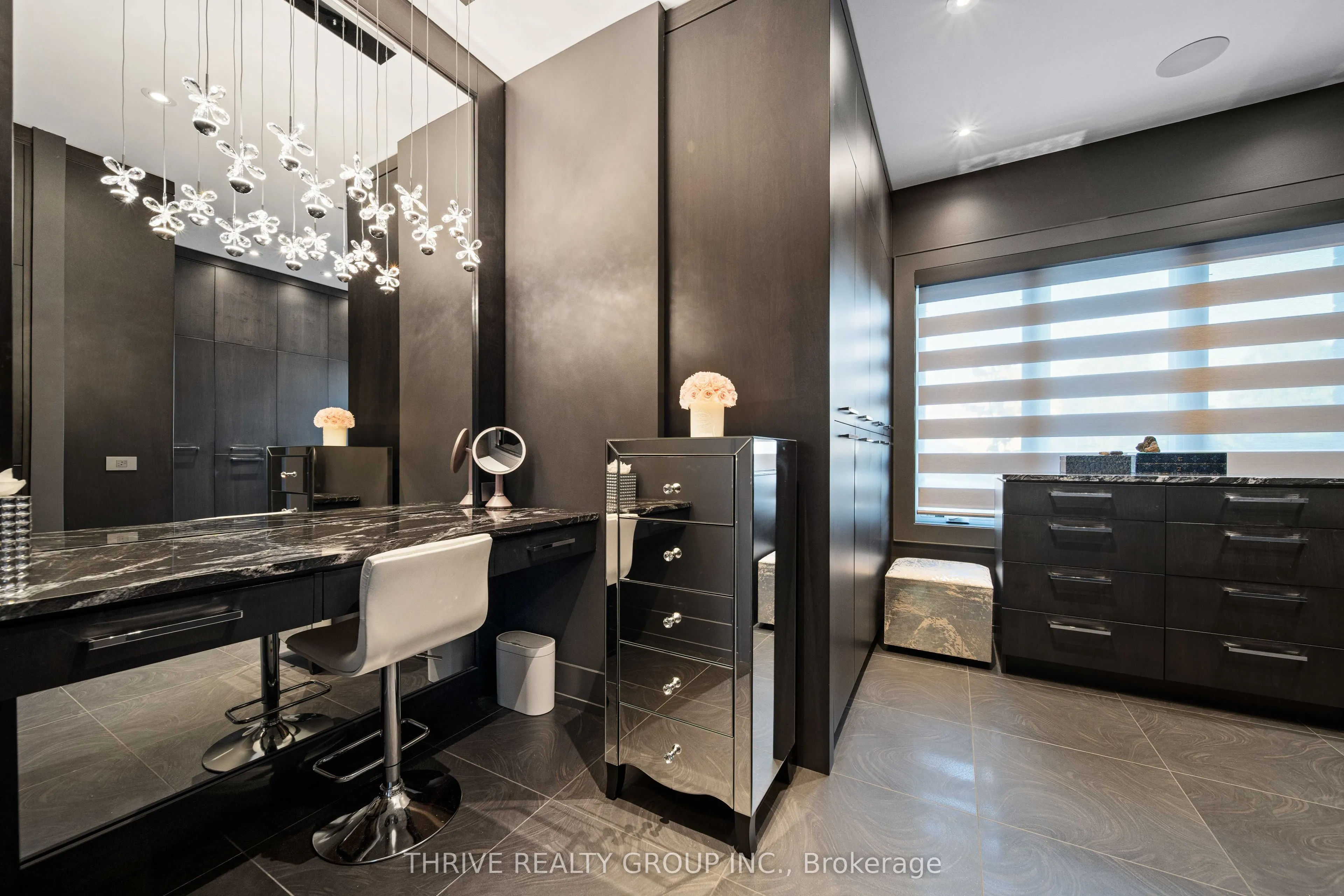 2339 Waterside Court
