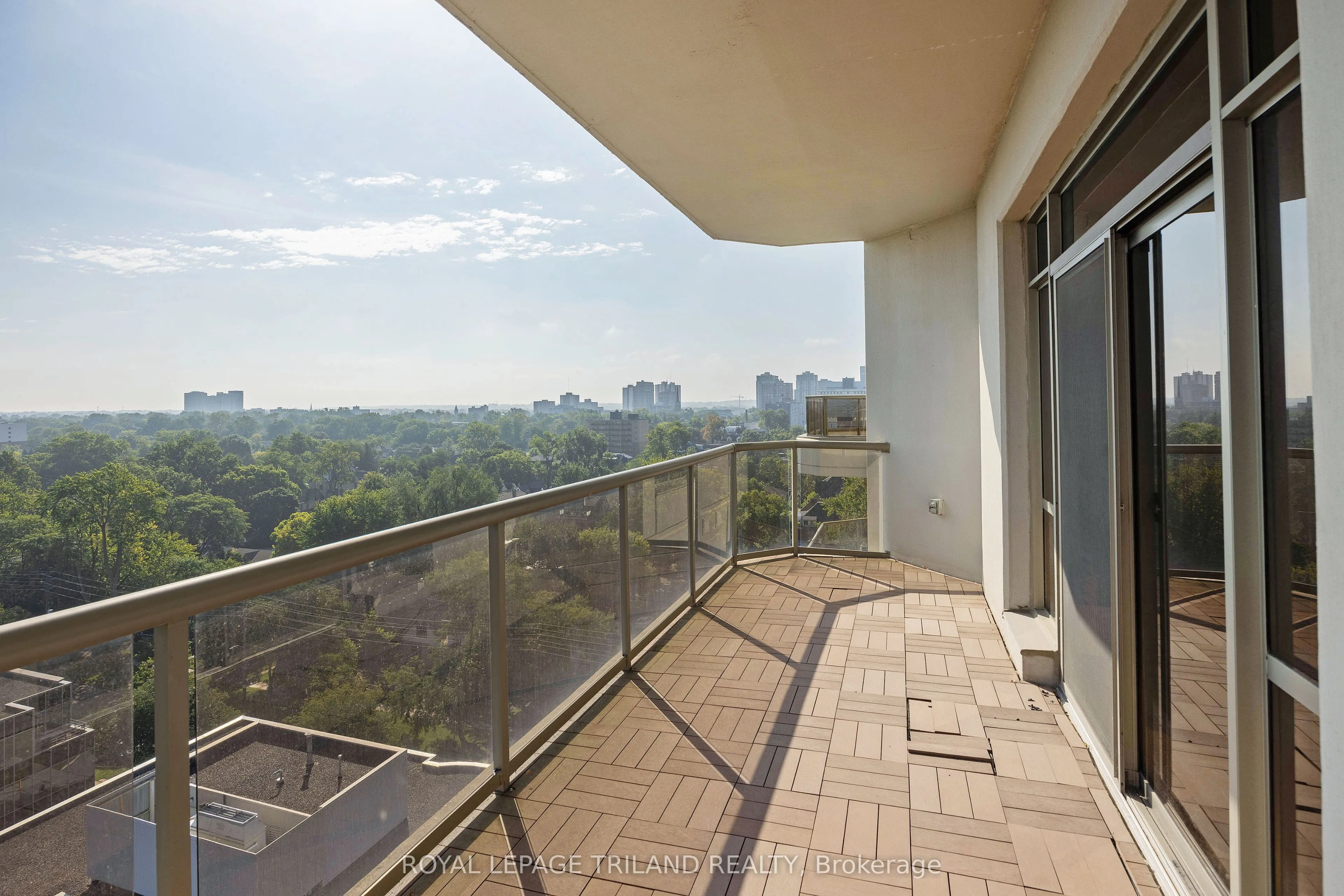 250 Pall Mall Street #1202