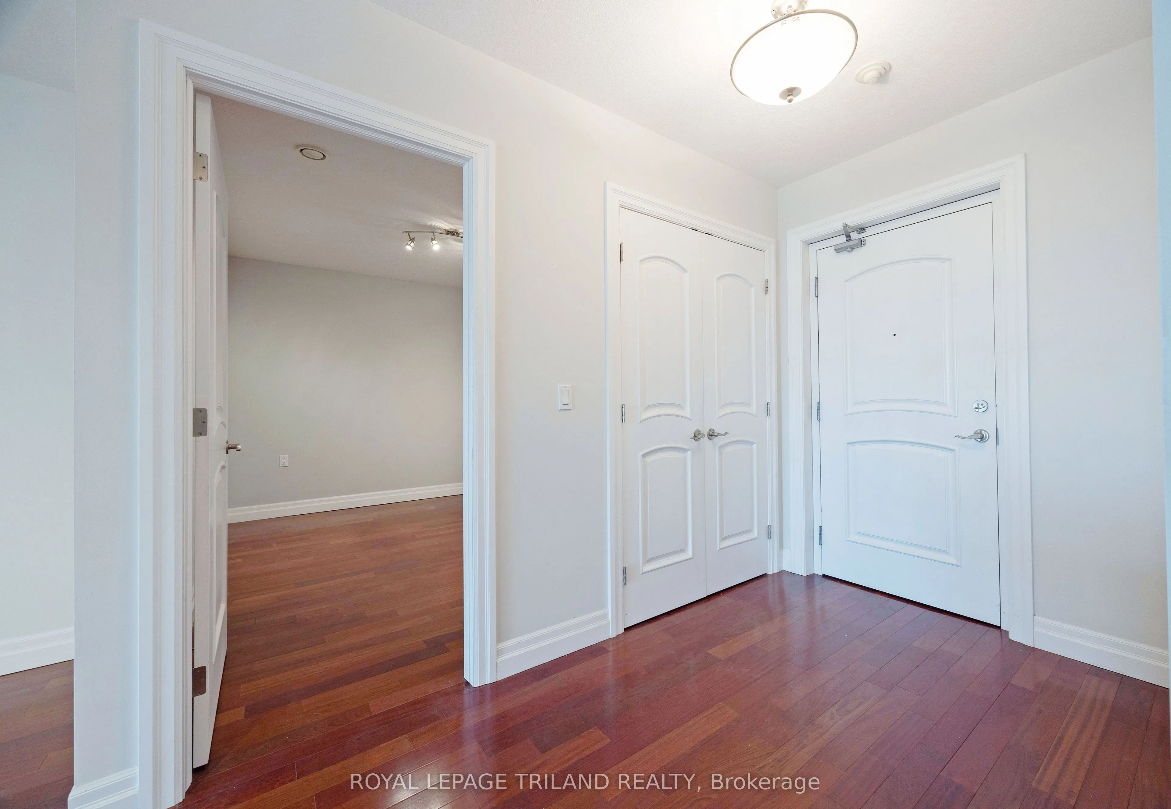 250 Pall Mall Street #1202