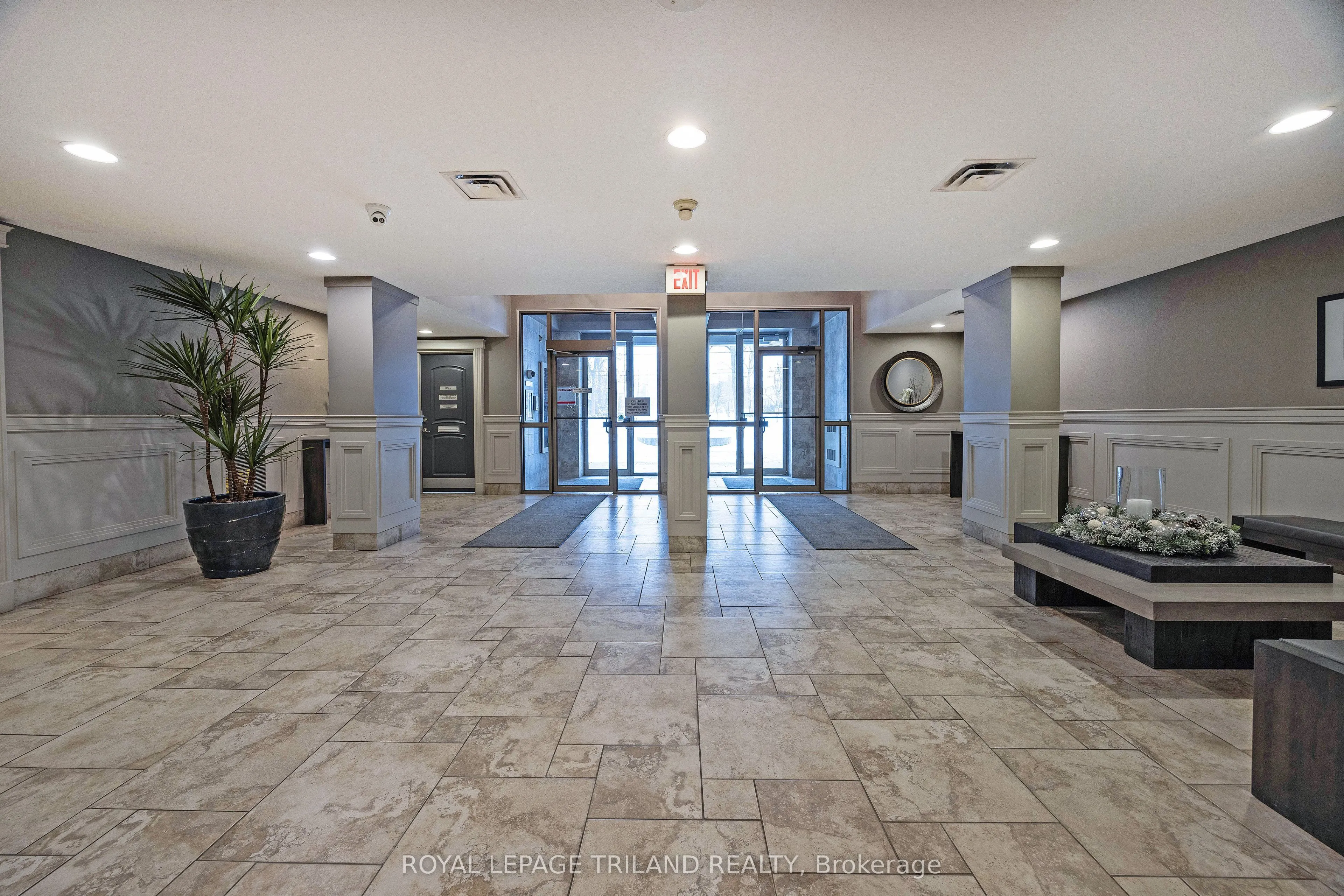 250 Pall Mall Street #1202