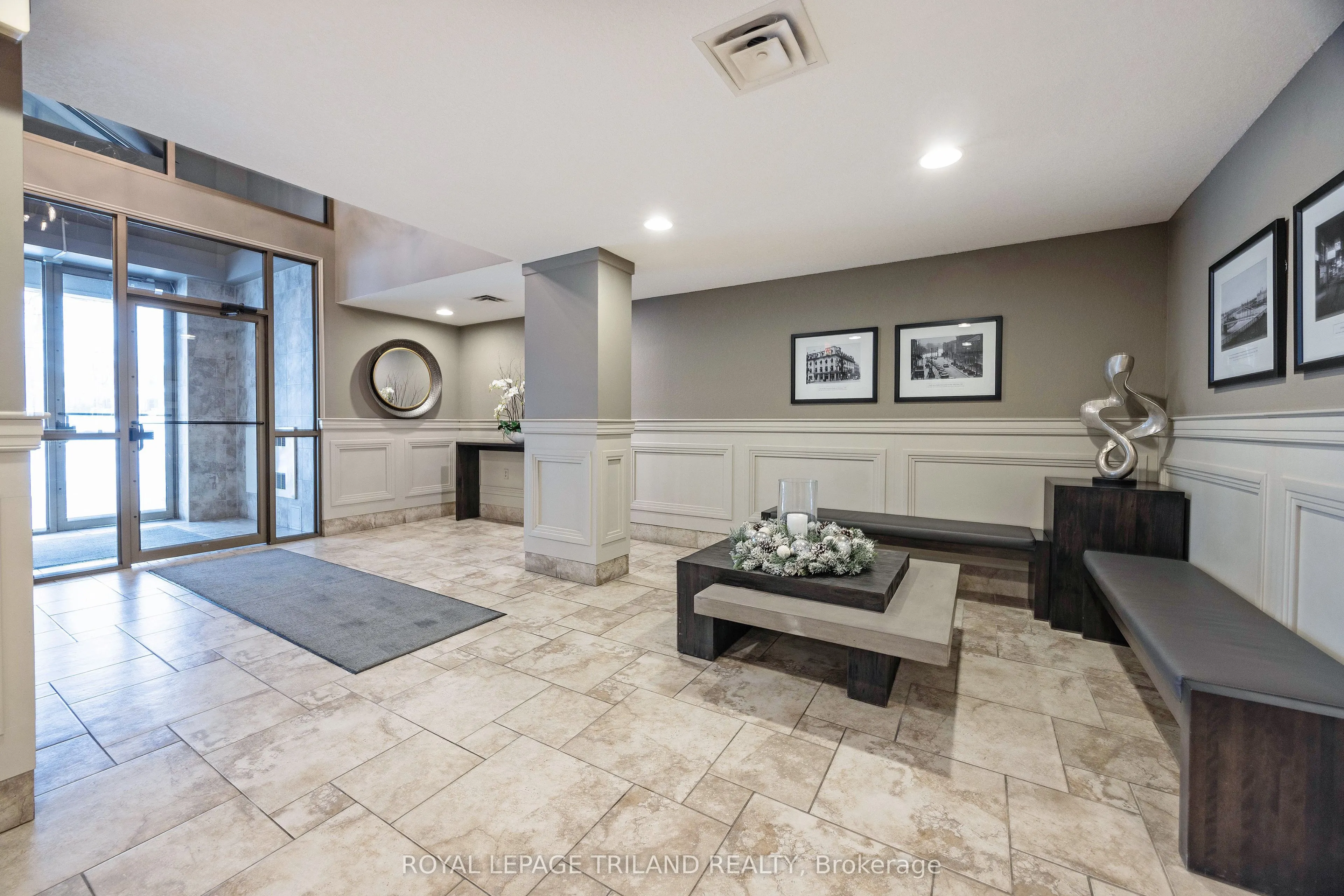 250 Pall Mall Street #1202