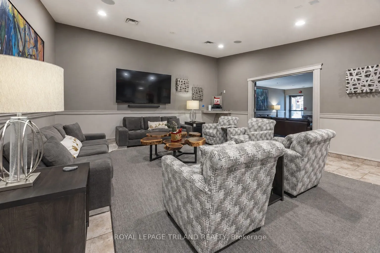 250 Pall Mall Street #1202