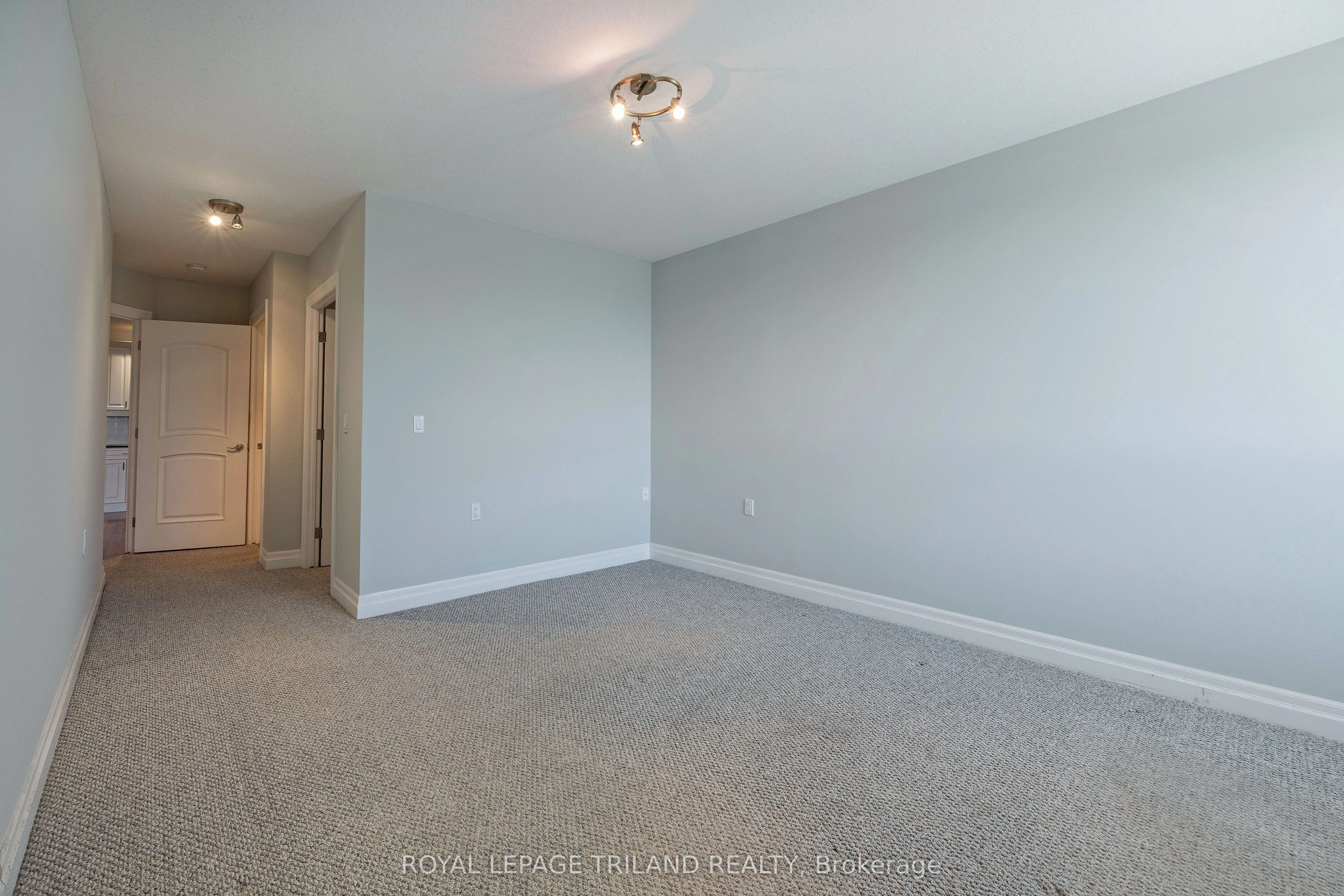 250 Pall Mall Street #1202