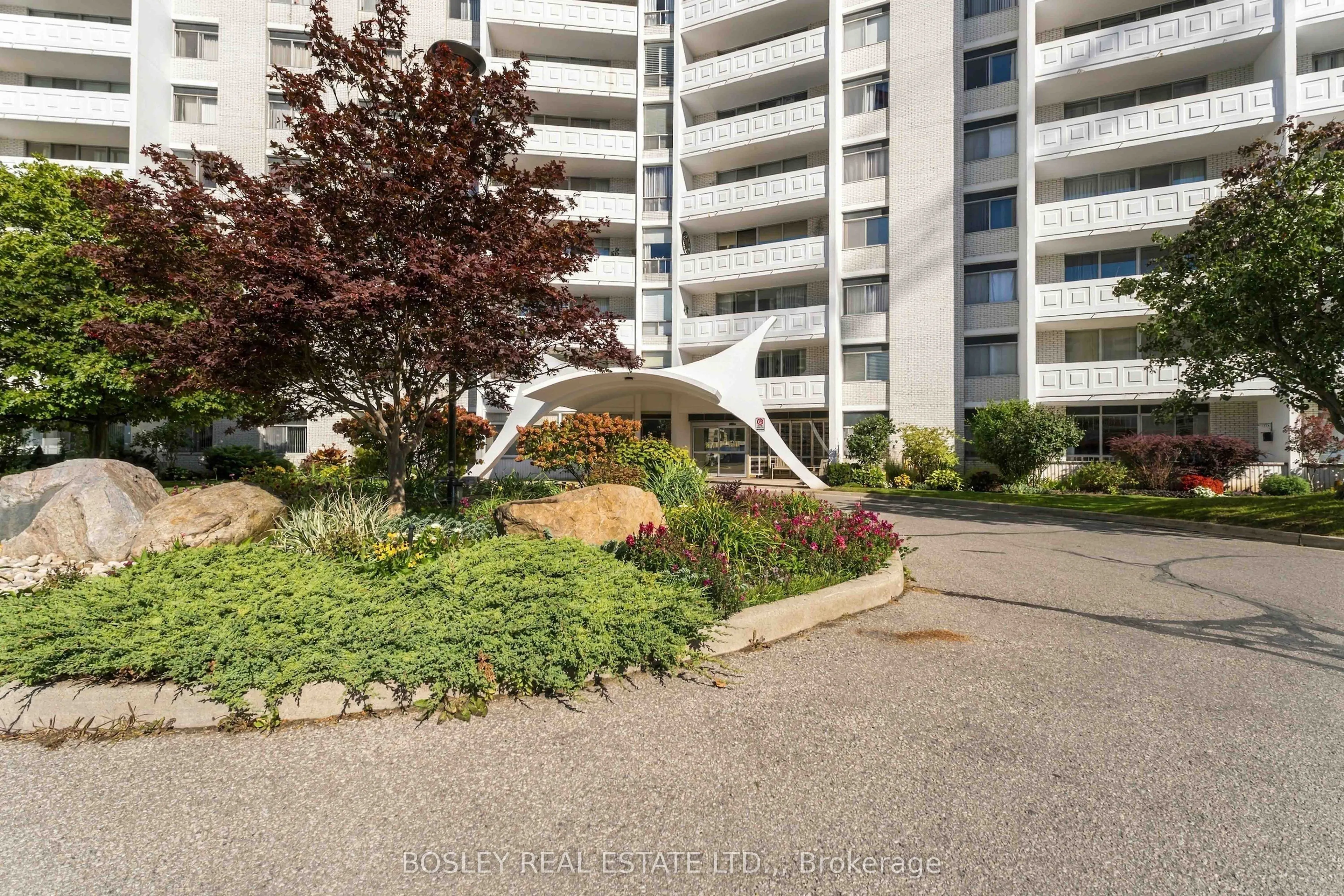 15 Towering Heights Boulevard #801