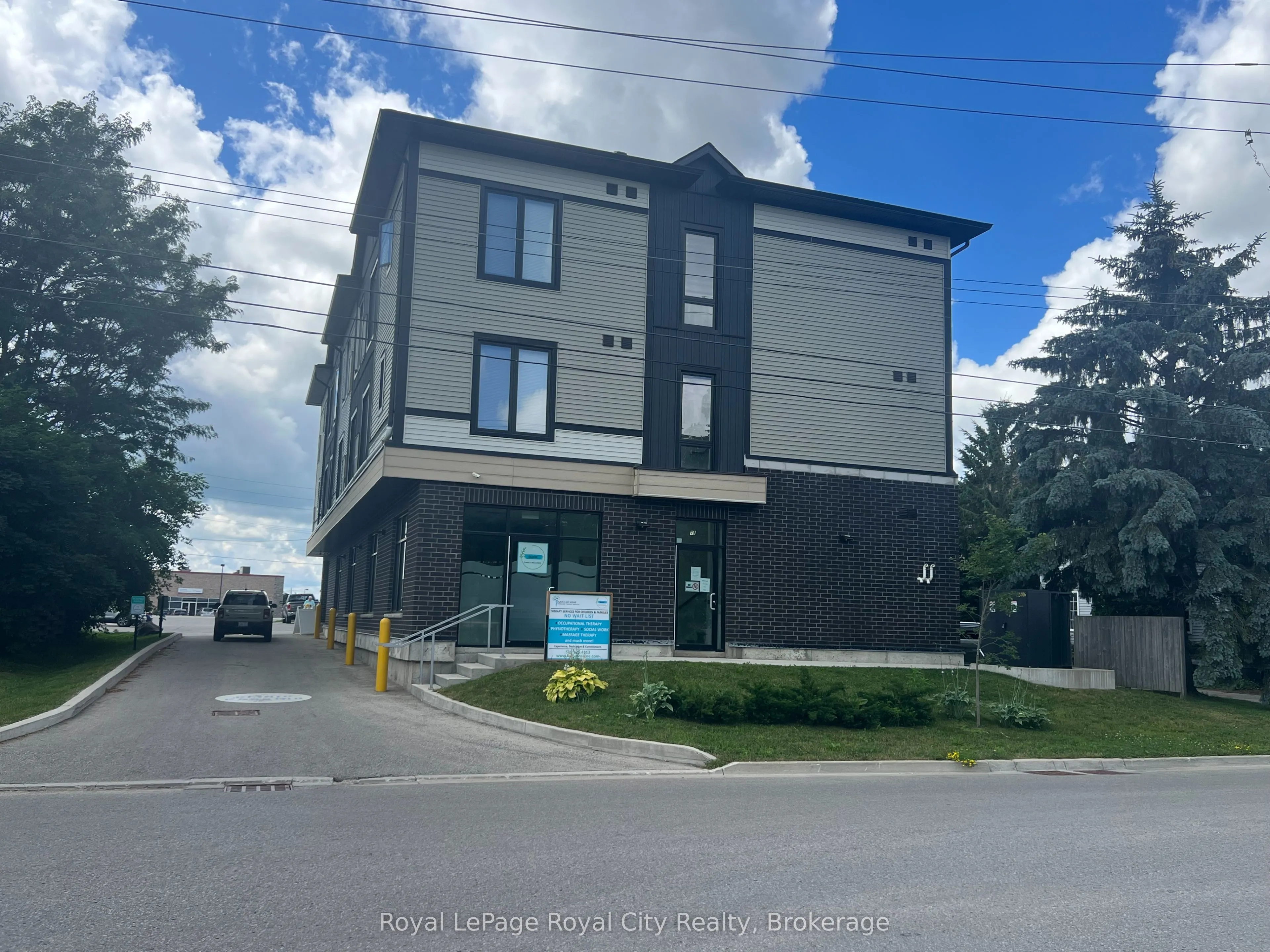 71 VICTORIA Street #301