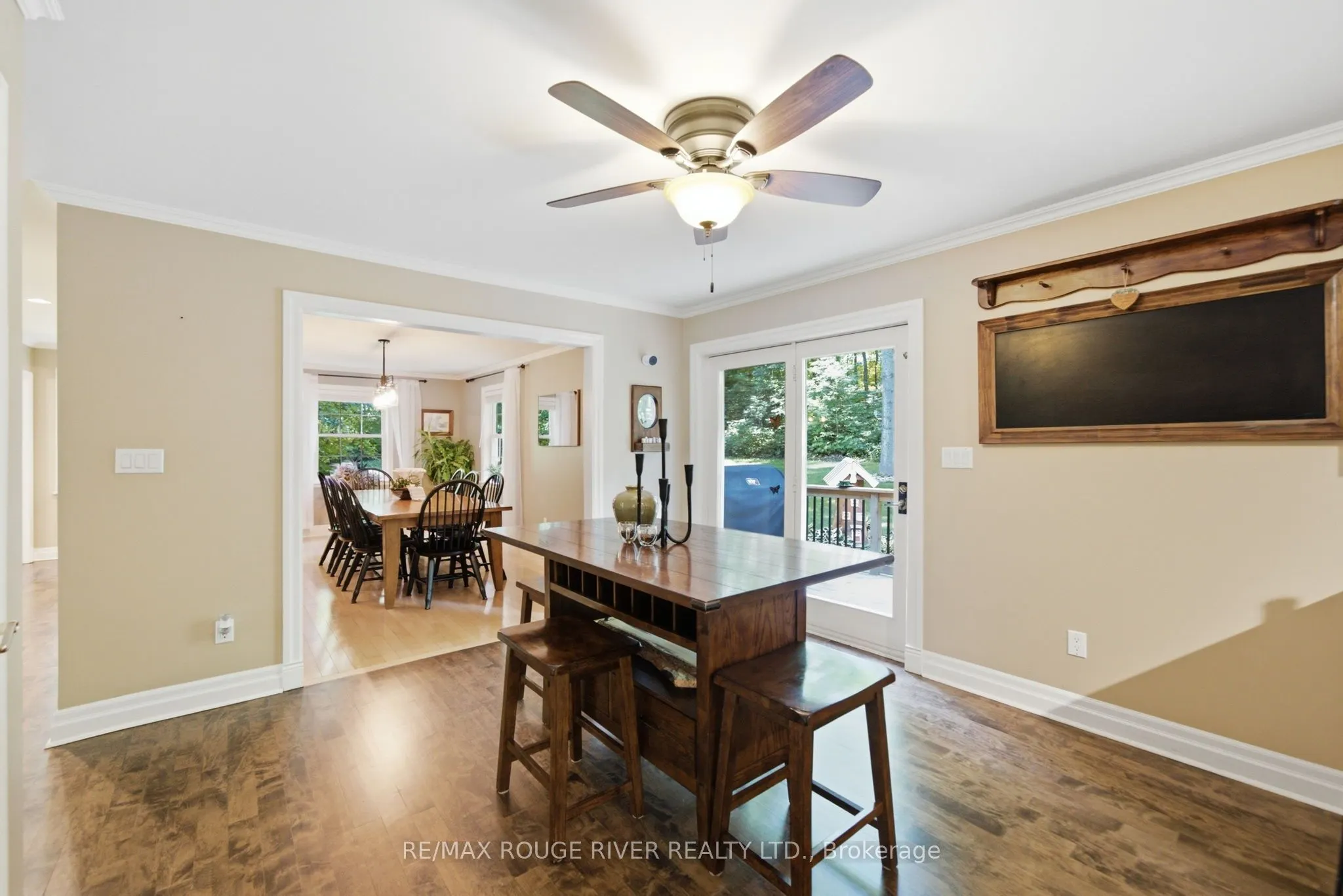 2774 Les Davey Road