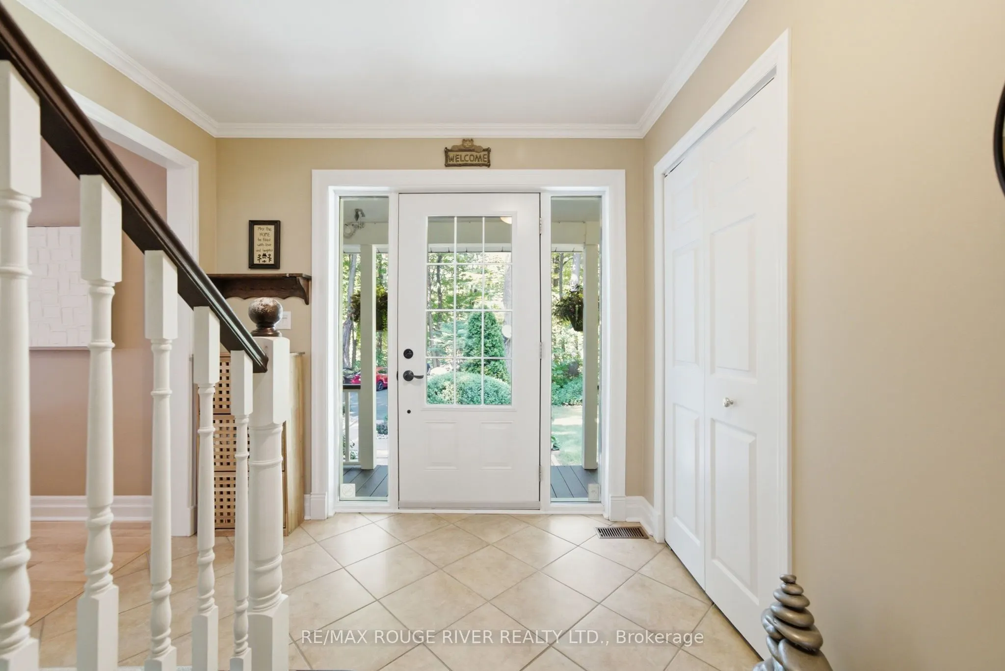 2774 Les Davey Road