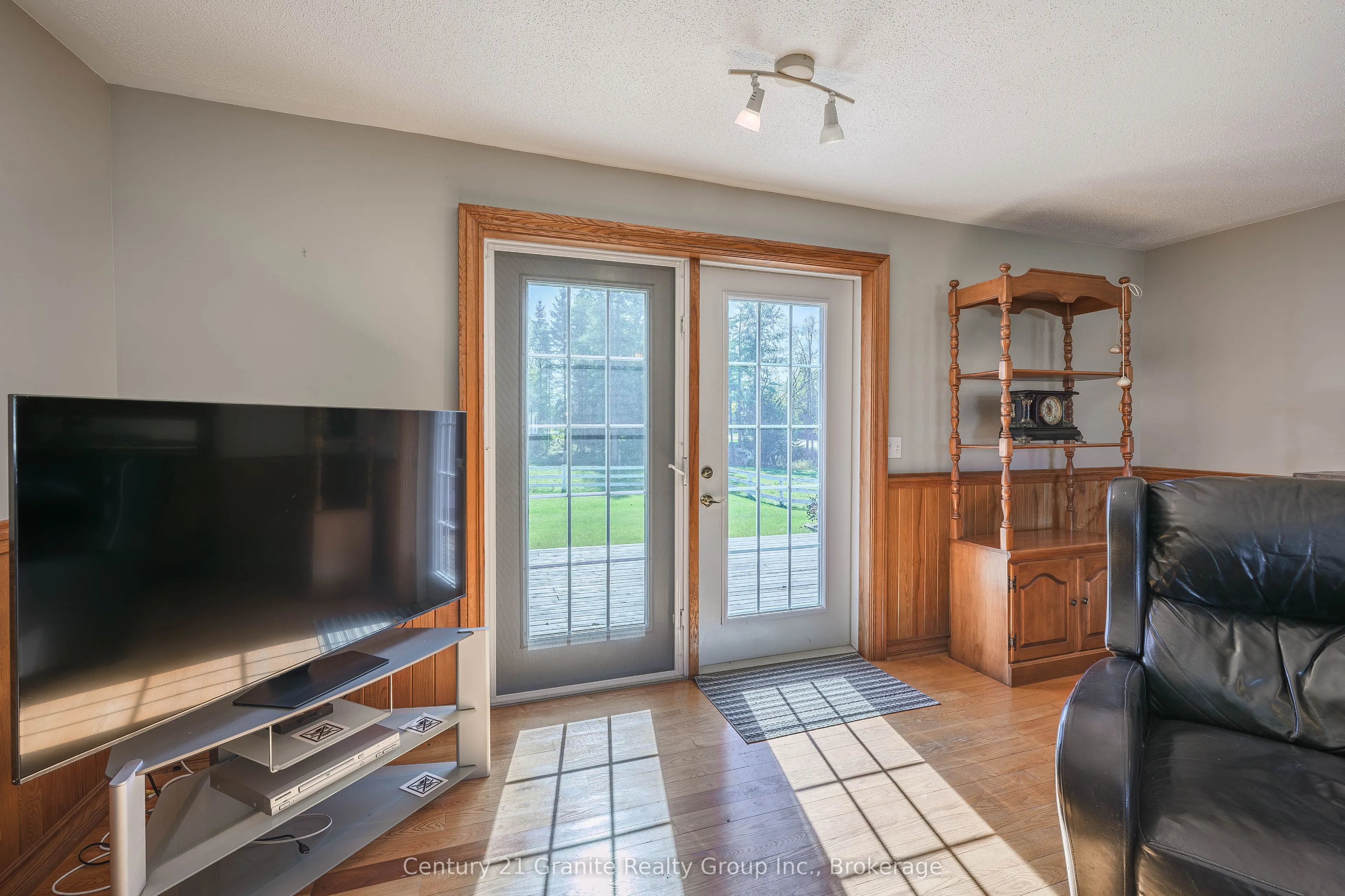 224 Burnt River Road
