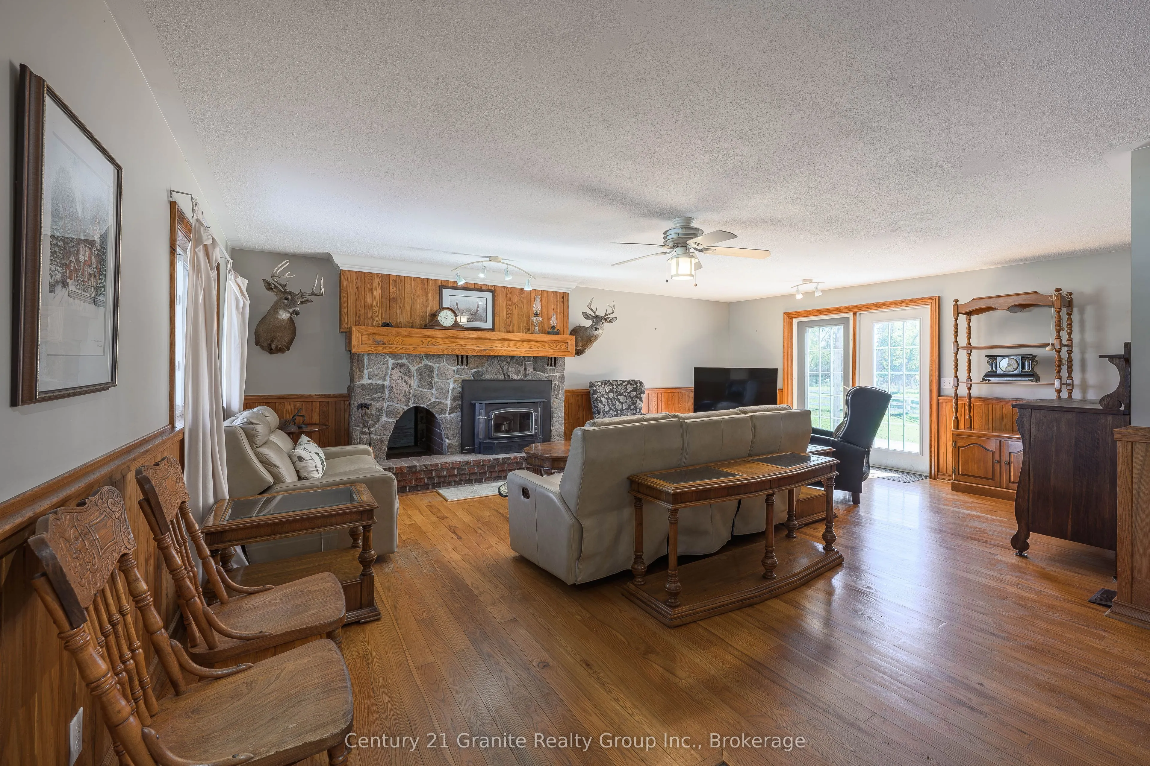 224 Burnt River Road
