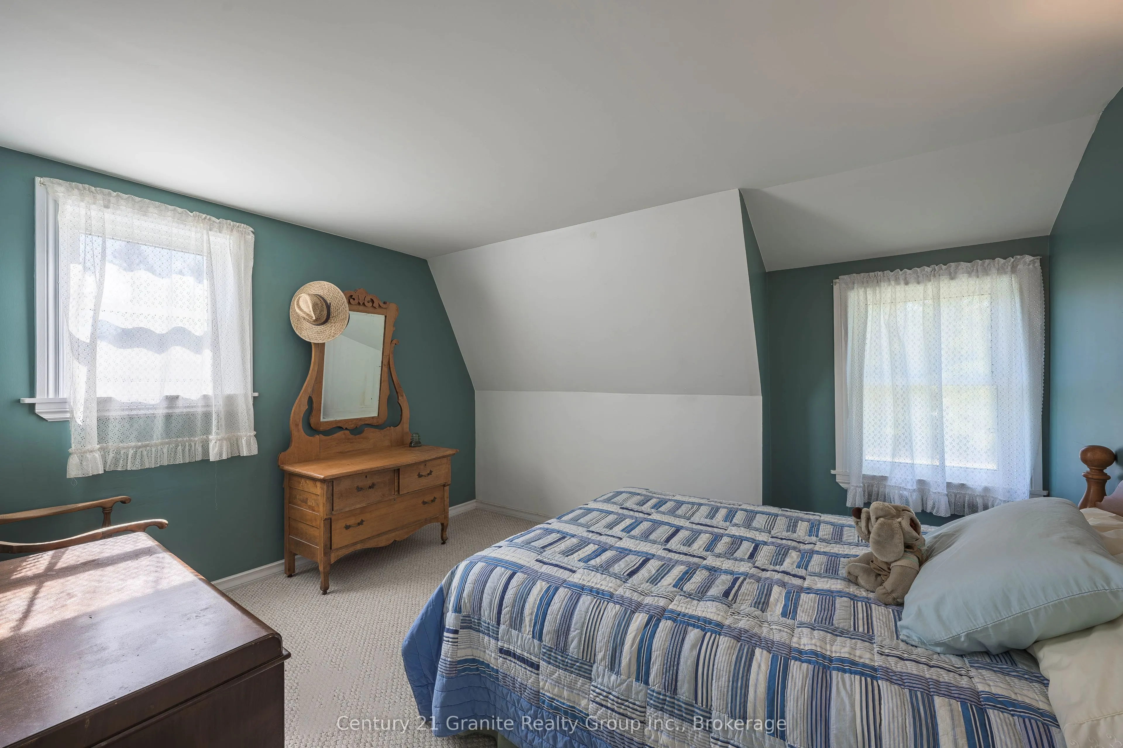 224 Burnt River Road
