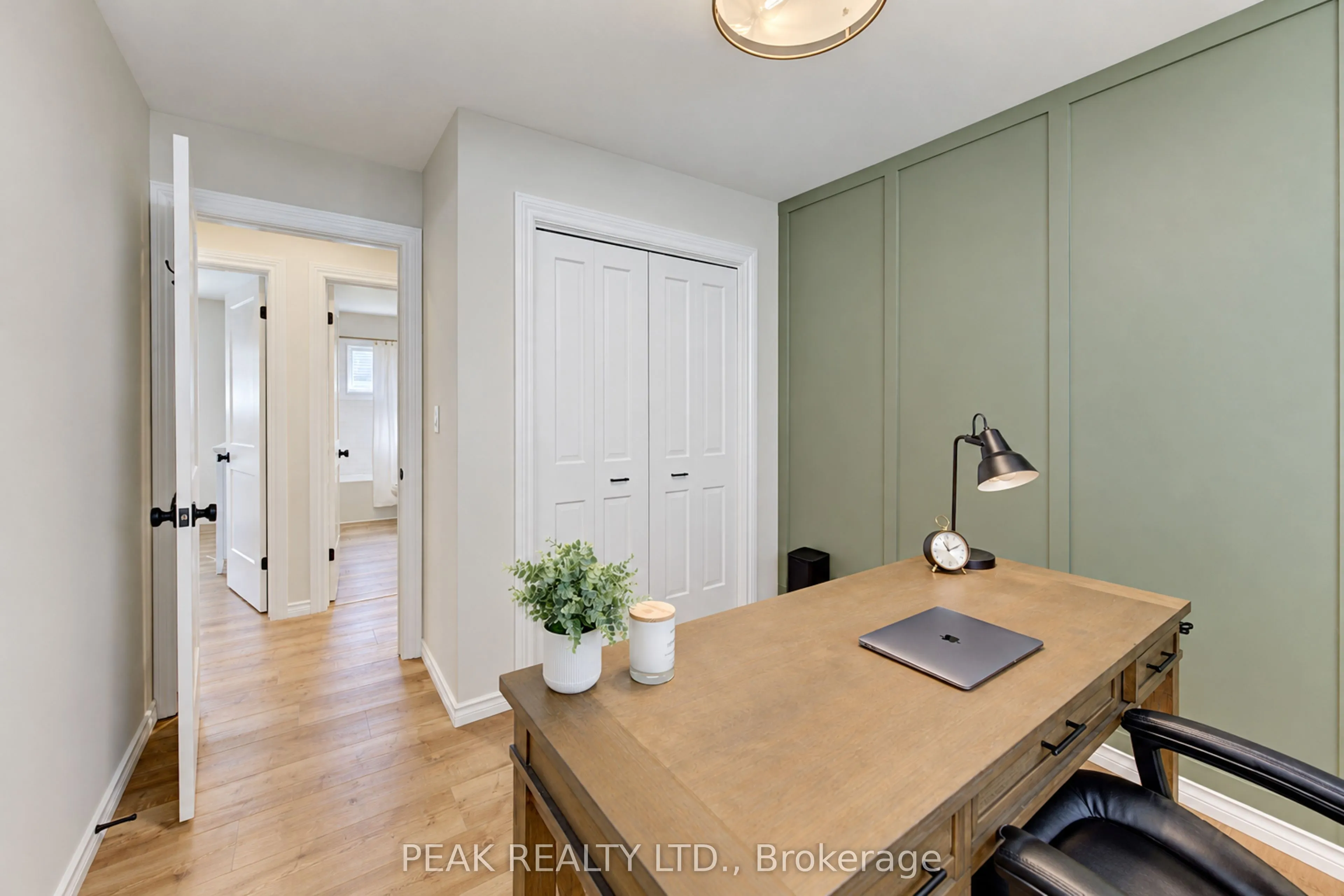 23 Jacob Street W