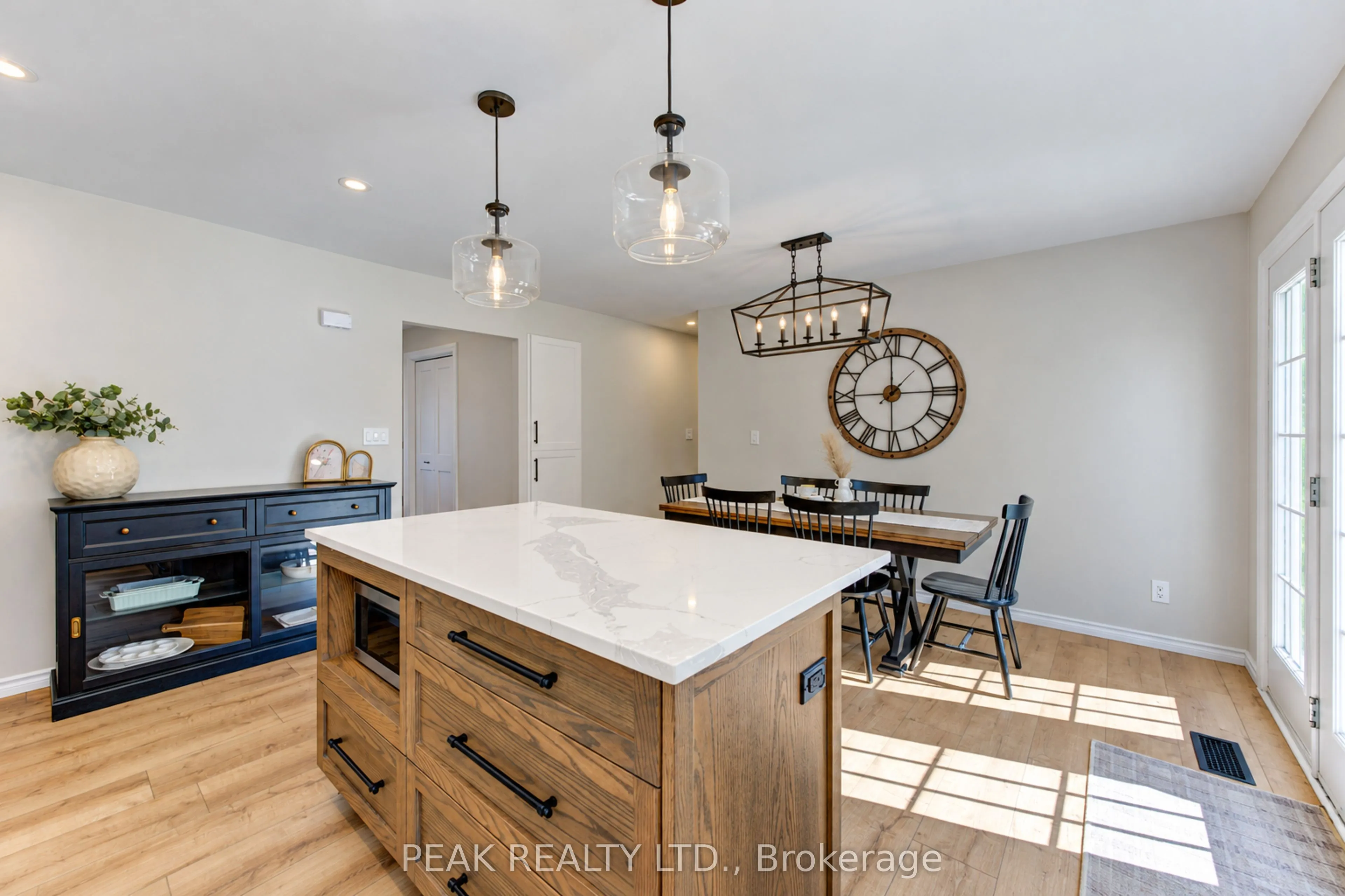 23 Jacob Street W
