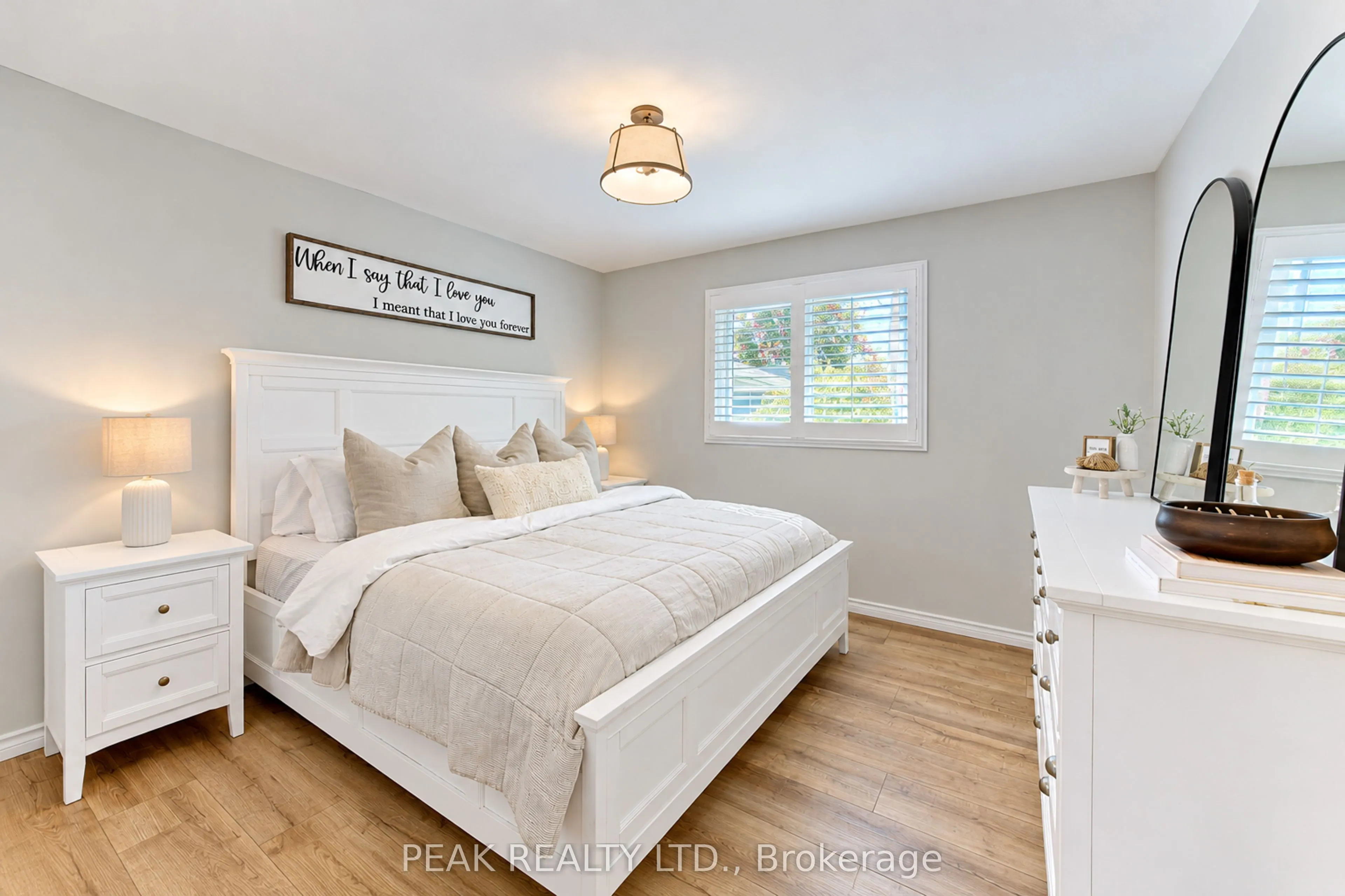 23 Jacob Street W