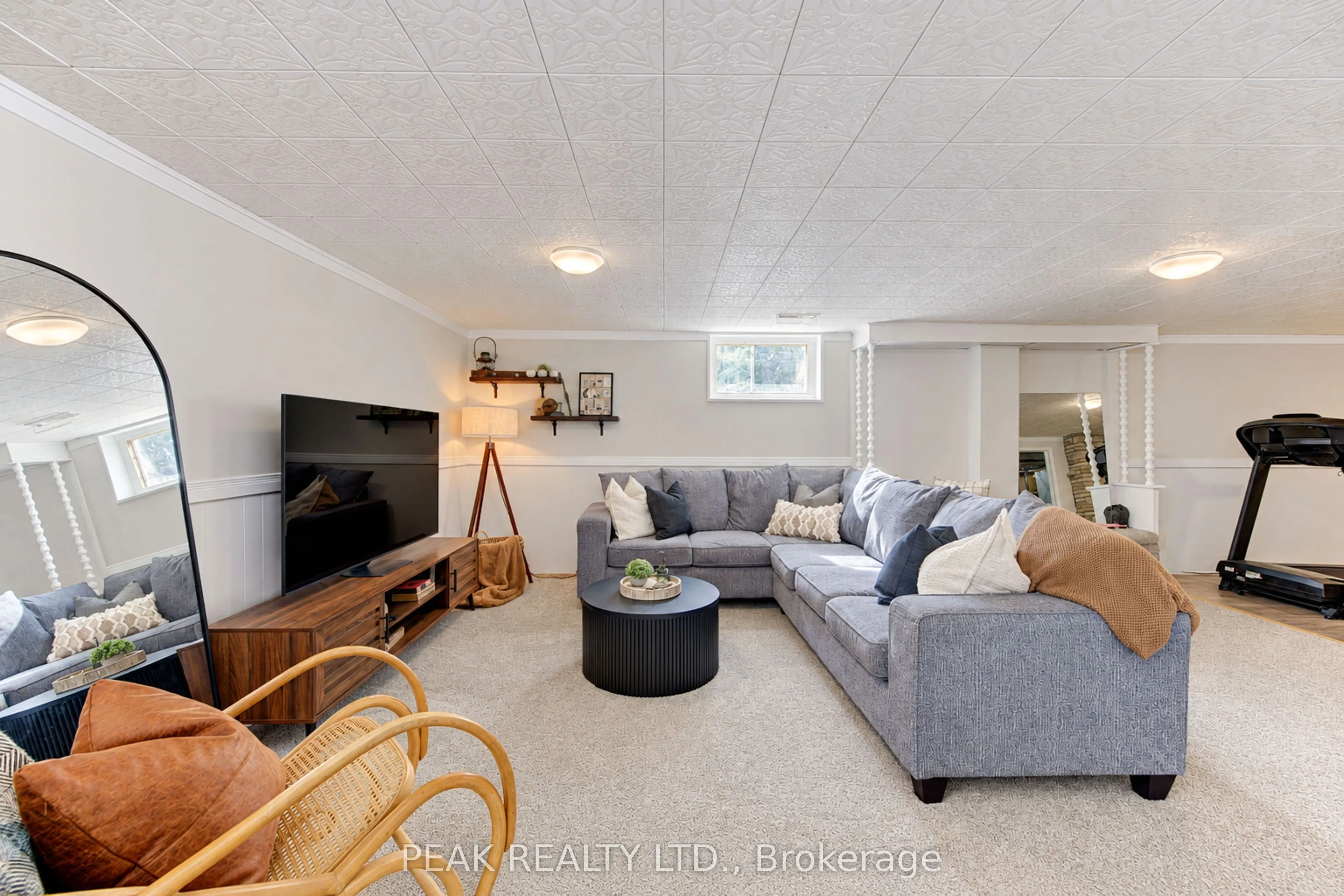23 Jacob Street W