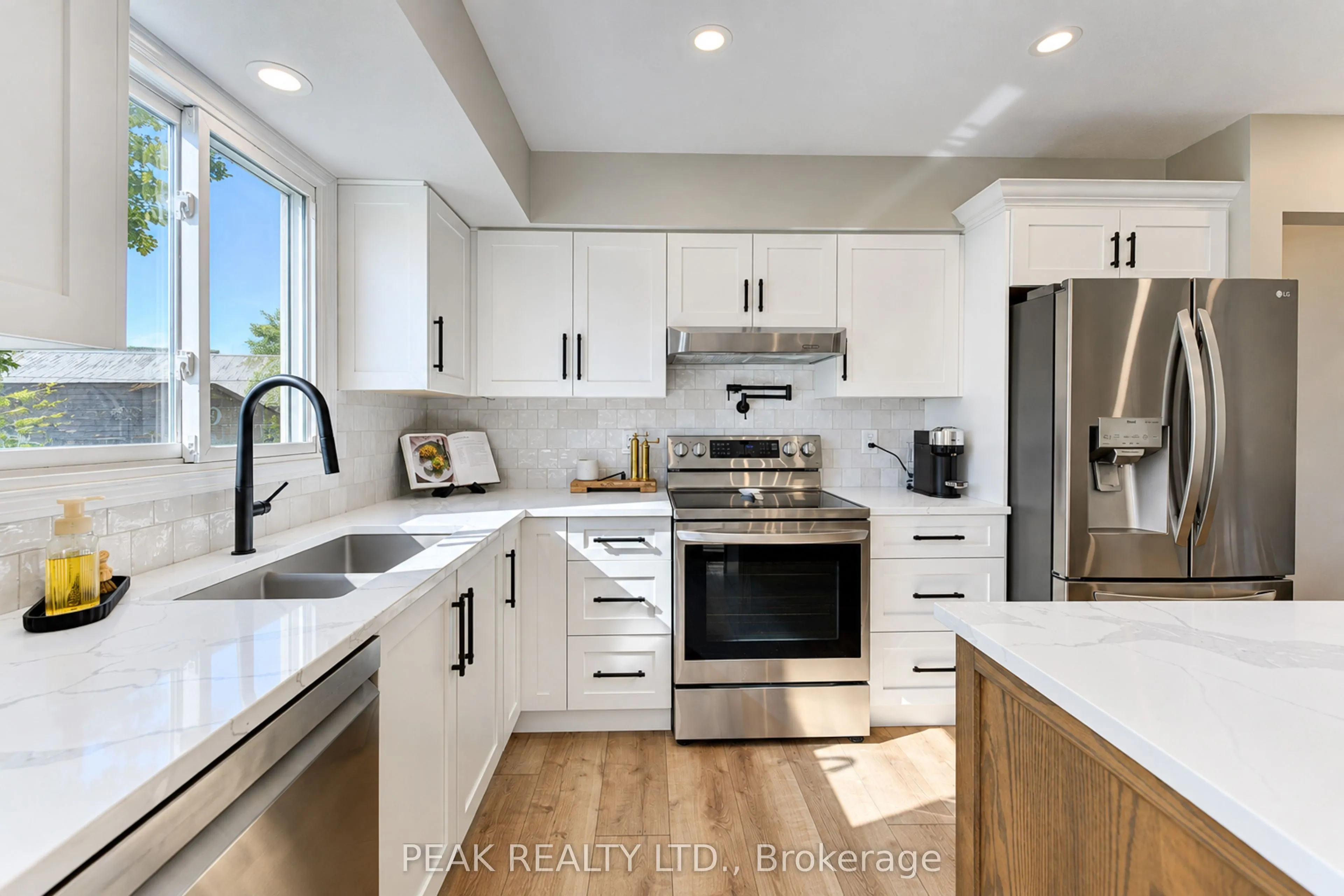 23 Jacob Street W