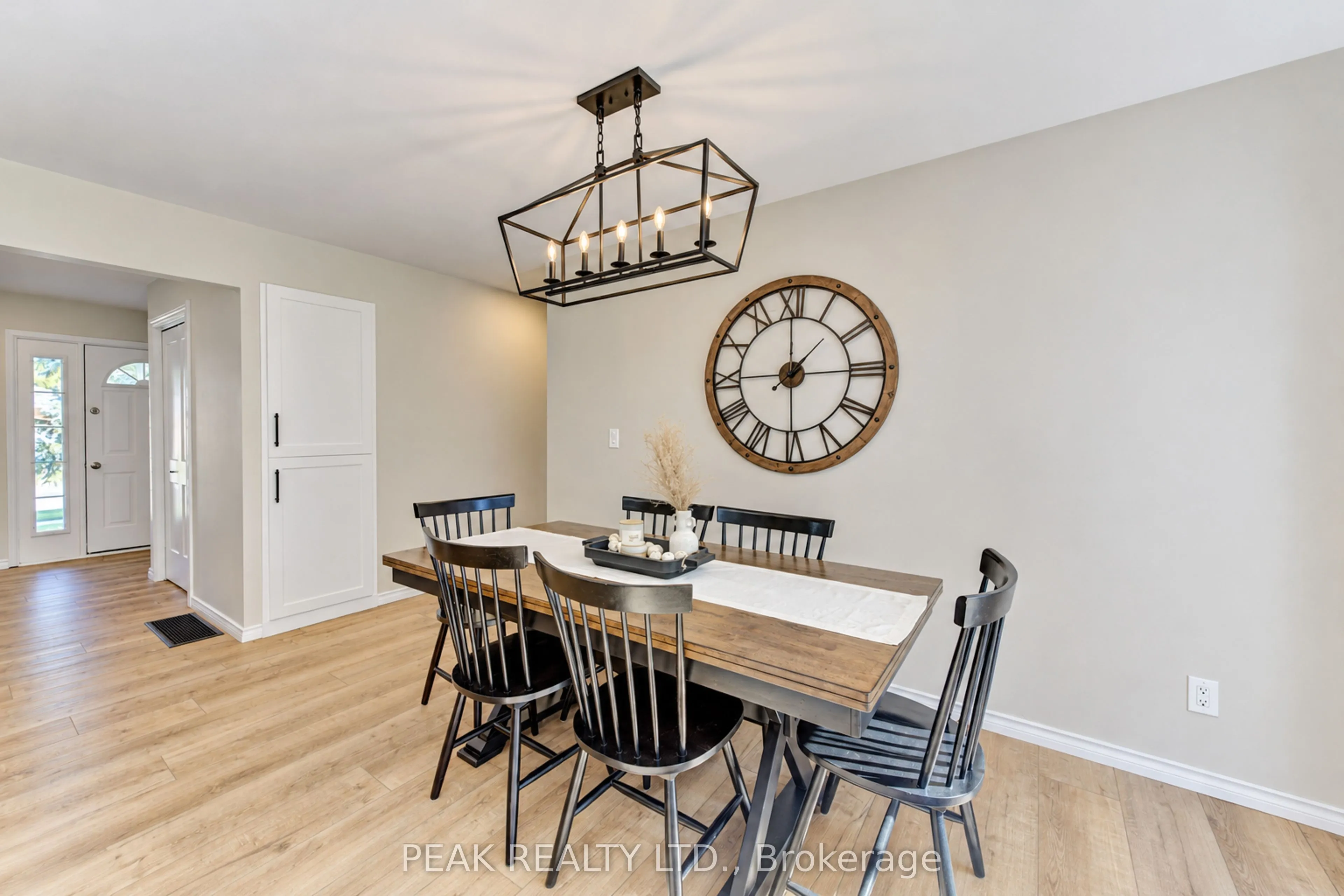 23 Jacob Street W