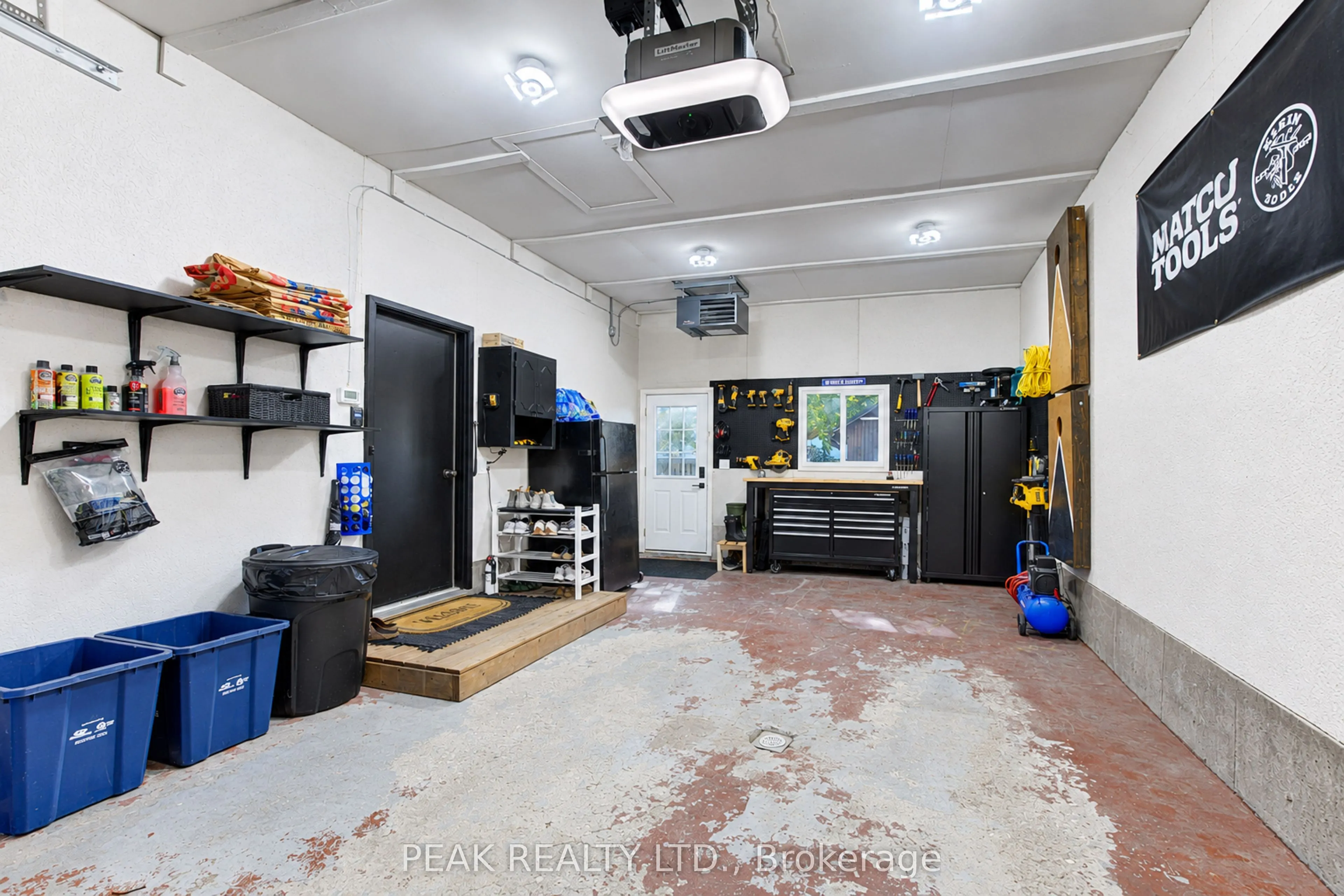 23 Jacob Street W