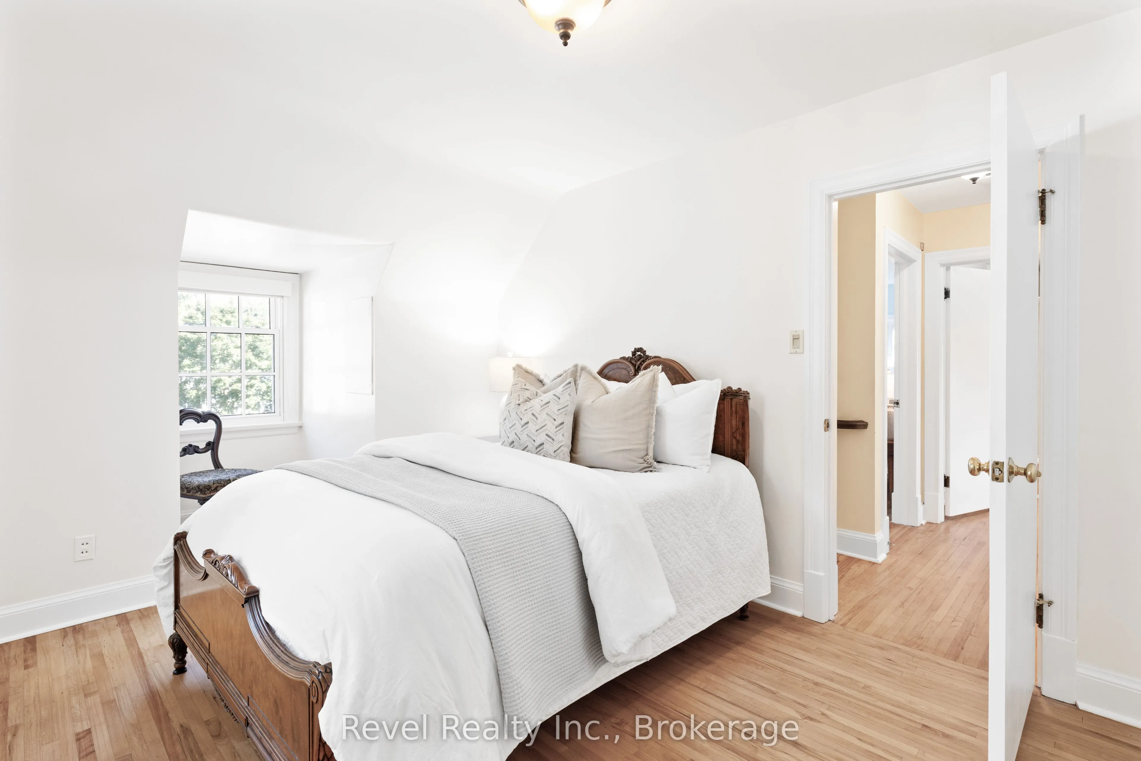 13 Sylvan Crescent