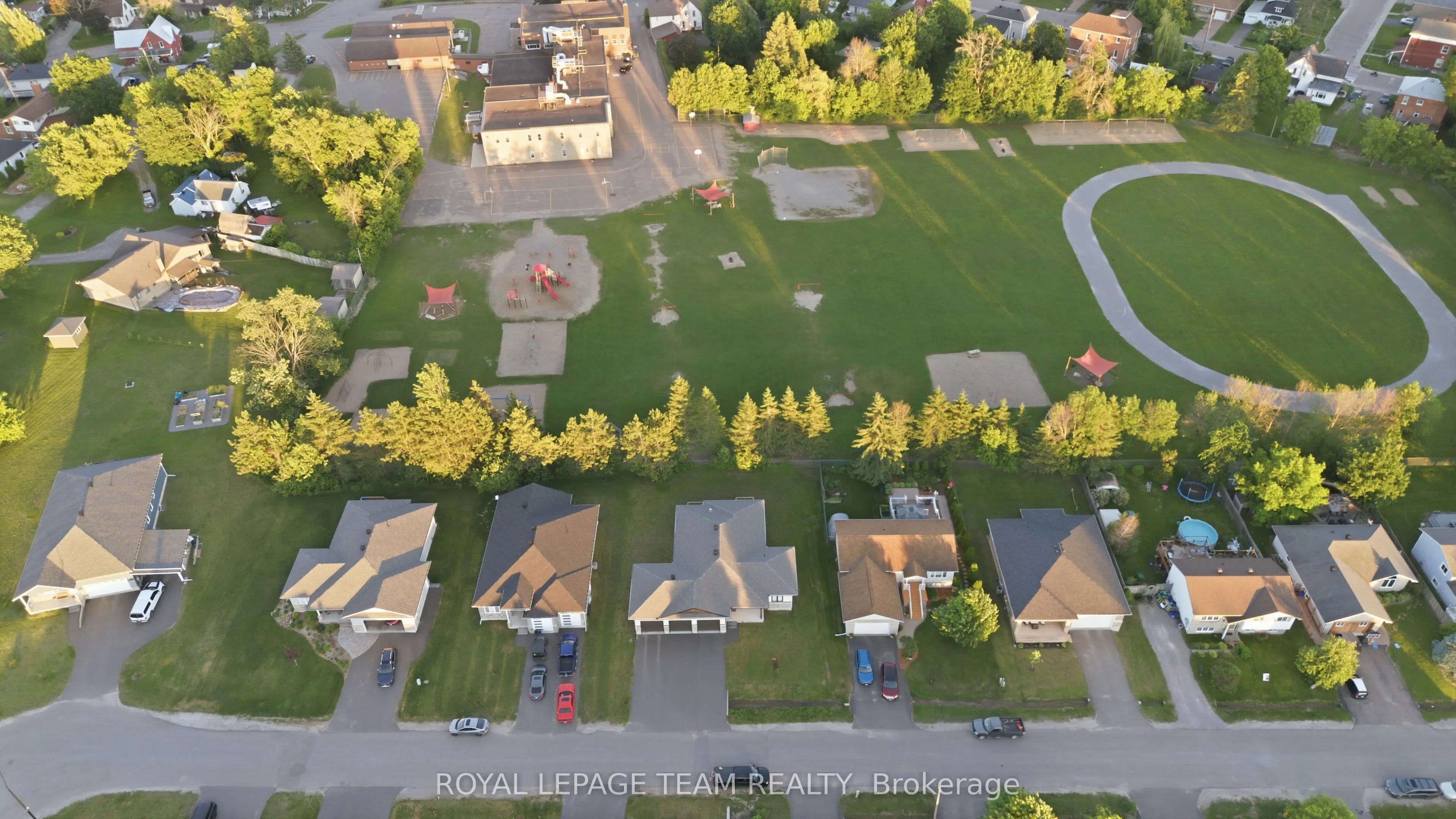 13 MORRISON Drive