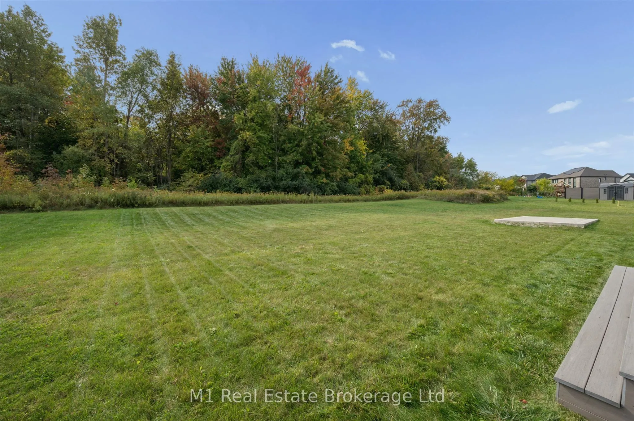 545 Bridgemill Crescent