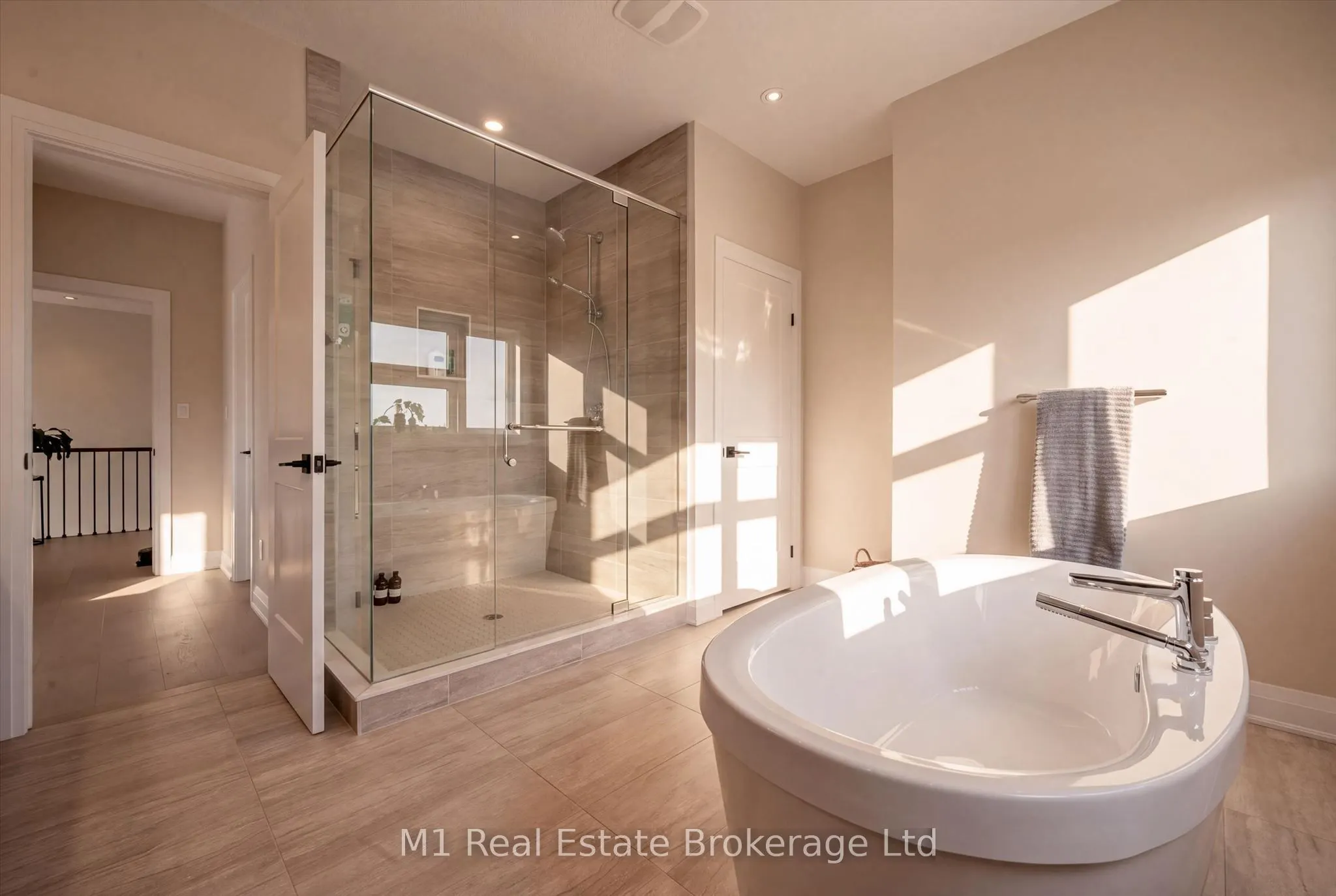 545 Bridgemill Crescent